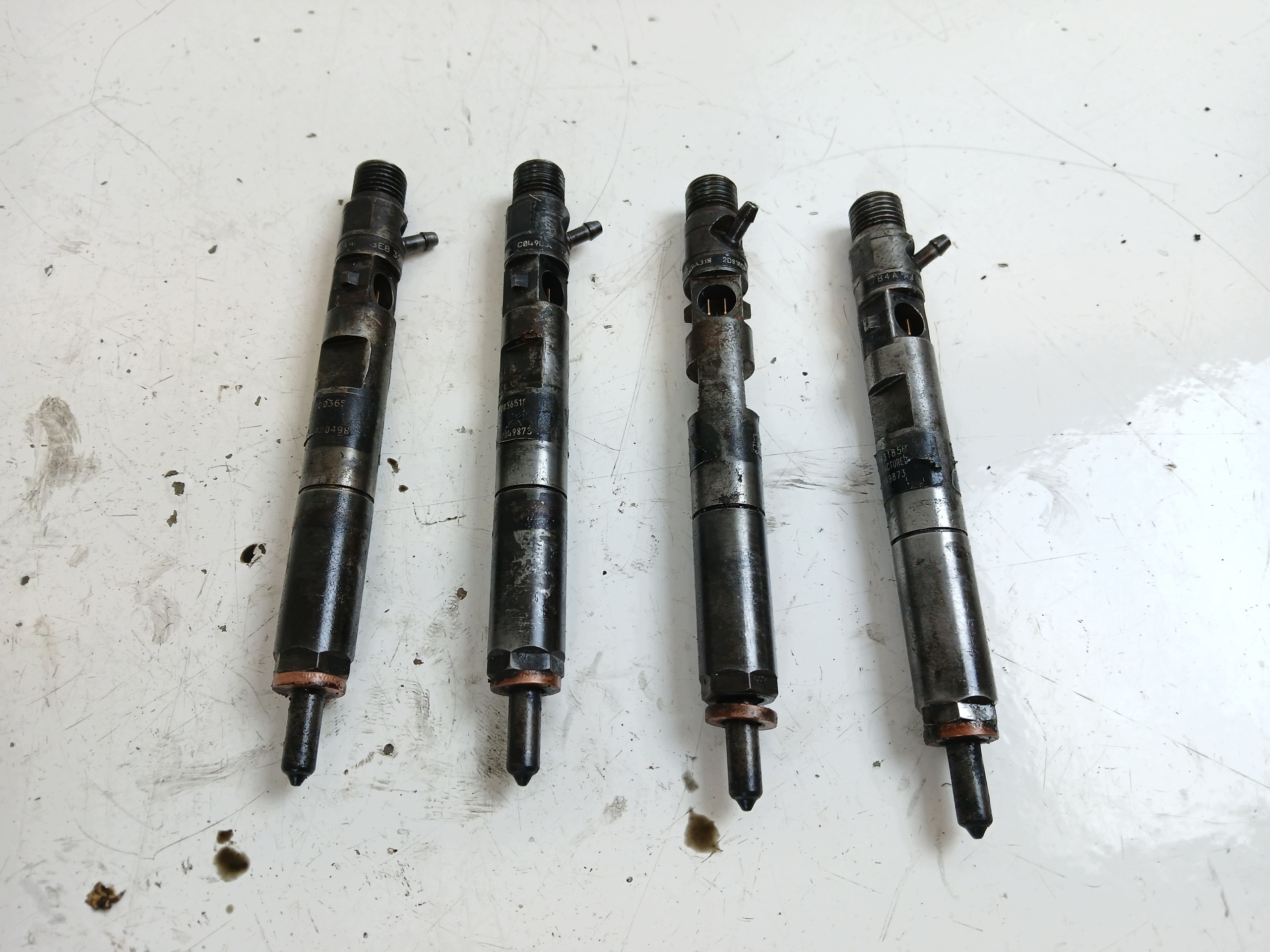 RENAULT MEGANE II MODUS 1.5 DCI injector nozzle 8200049873