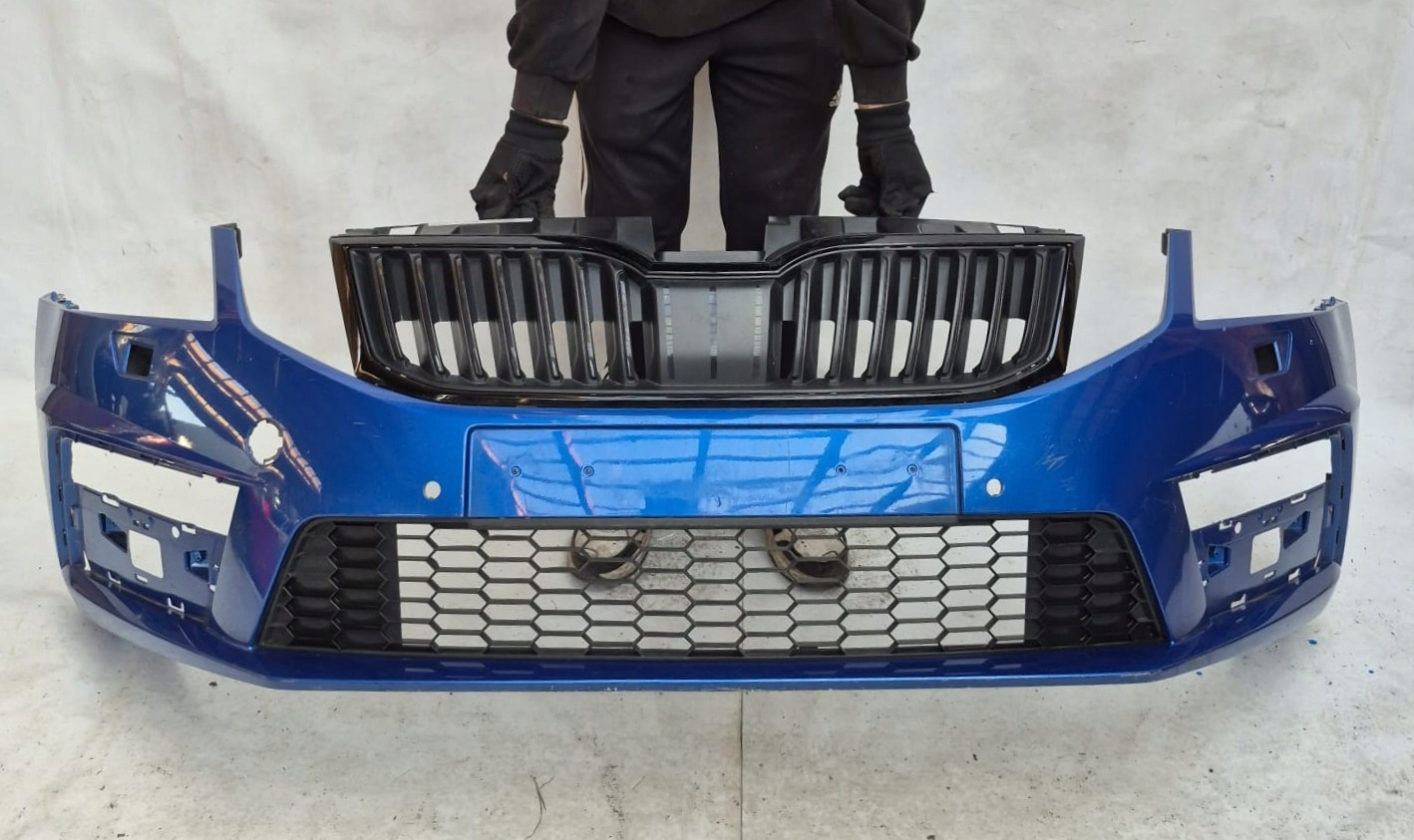 SKODA OCTAVIA III RS LIFT 17- bumper front front grill SPR 4XPDC