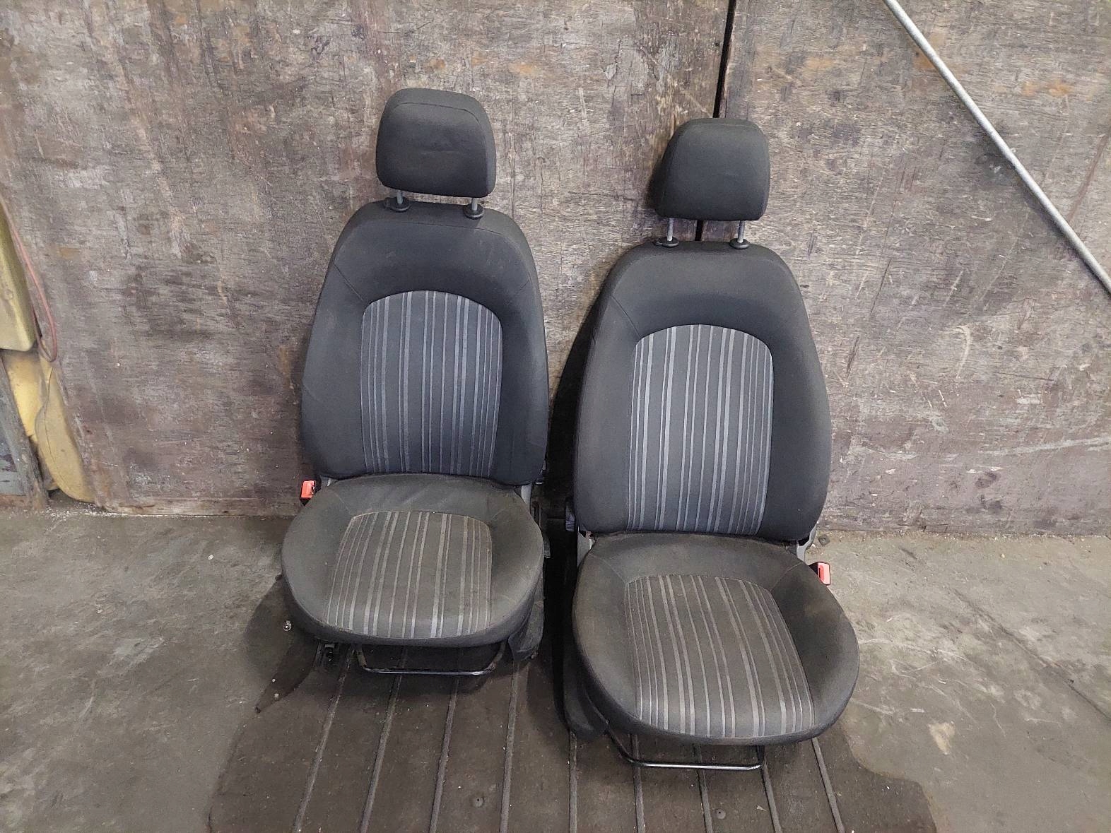 KOMPLET seats left right front + seat rear part + side FIAT PUNTO EVO