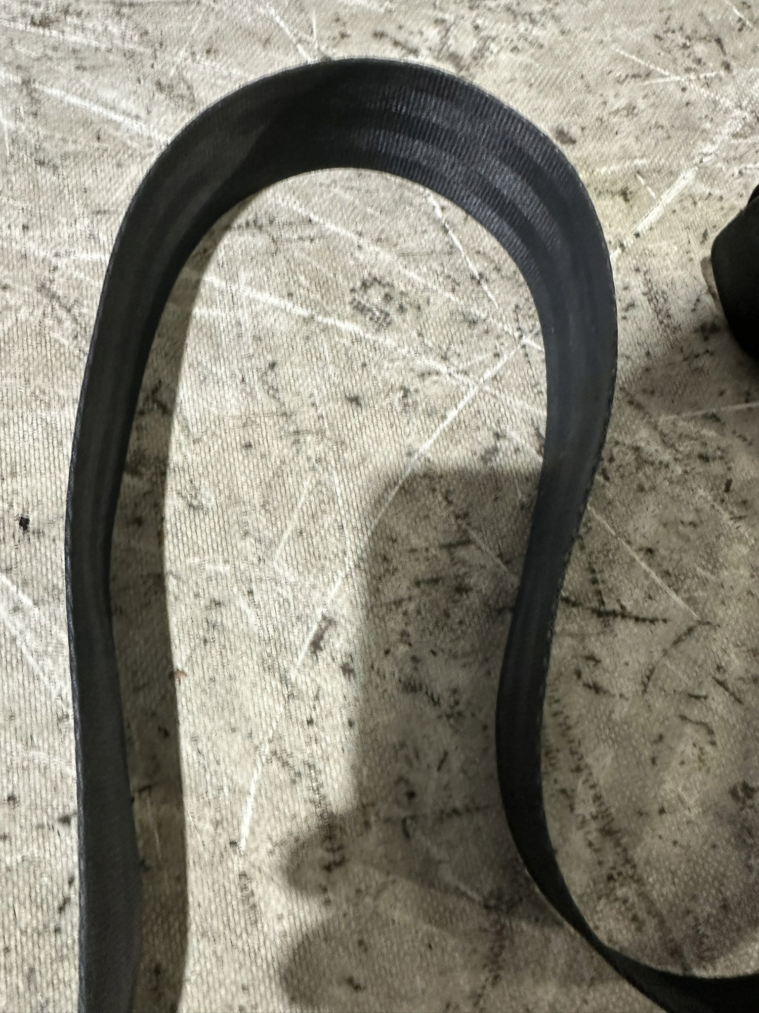 seat belt right front FIAT DOBLO II 735504159