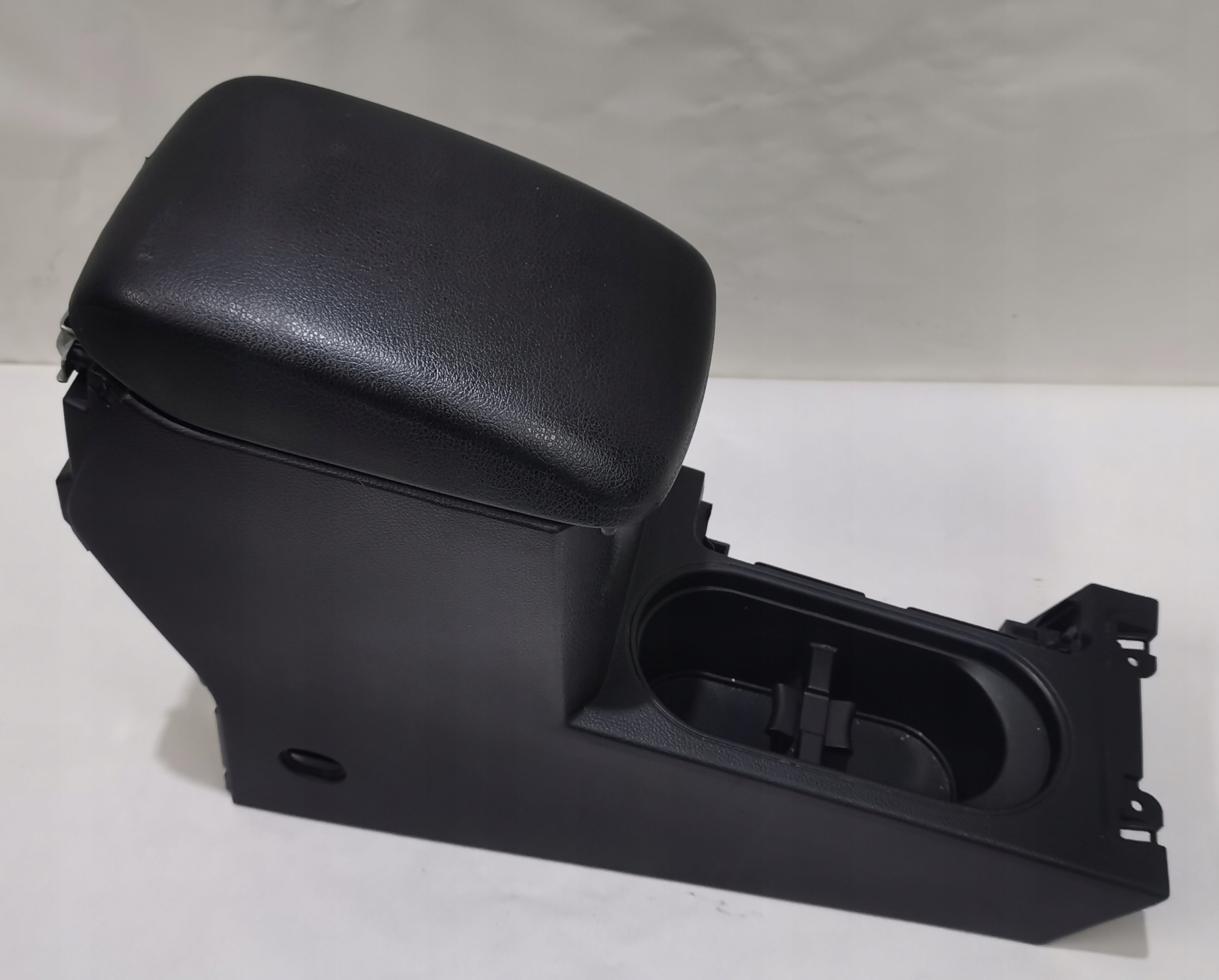 SUBARU FORESTER SJ IV 13-ПІДЛОКІТНИК EU