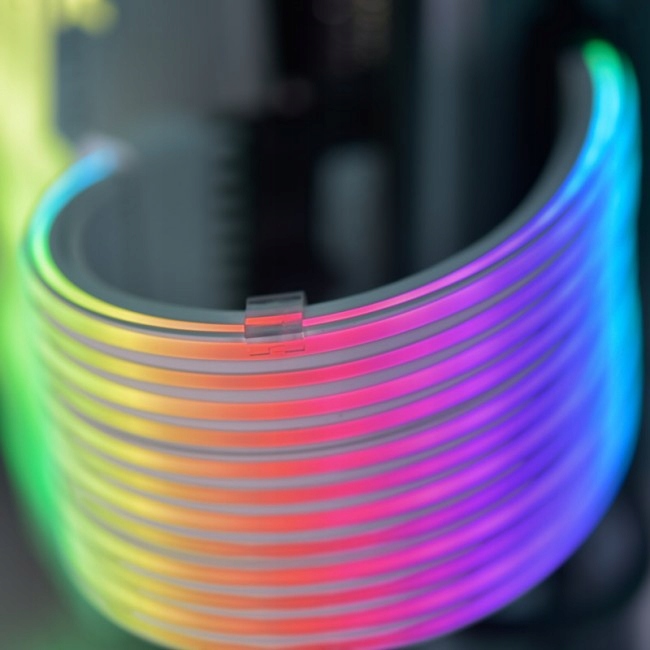 Przedłużacz do płyty głównej Lian Li Strimer Plus V2 24-pin z RGB Rodzaj LED
