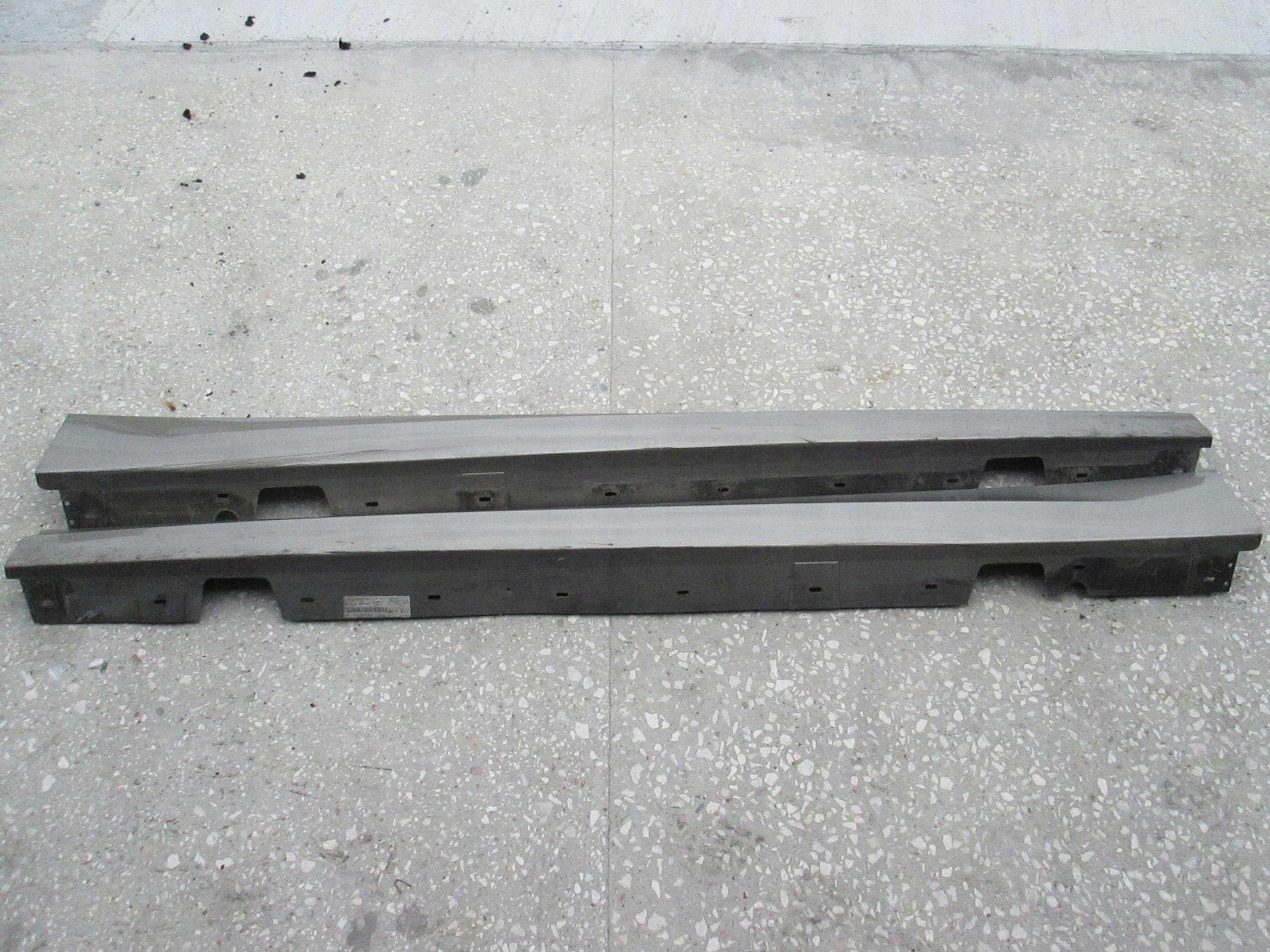 BMW E90 E91 moulding threshold cap LIFT left PRAW