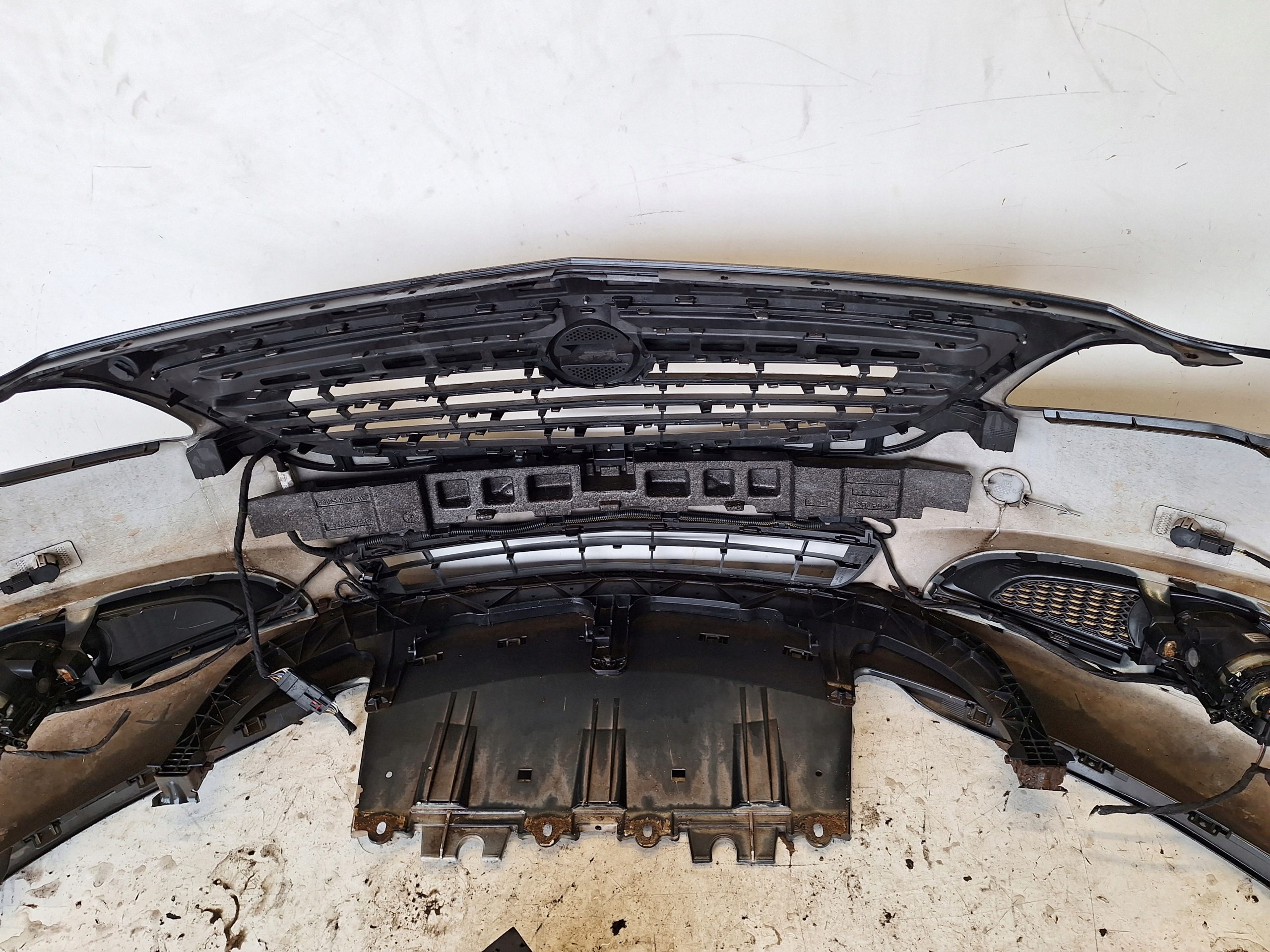 OPEL INSIGNIA A LIFT 13-17 bumper + PDC