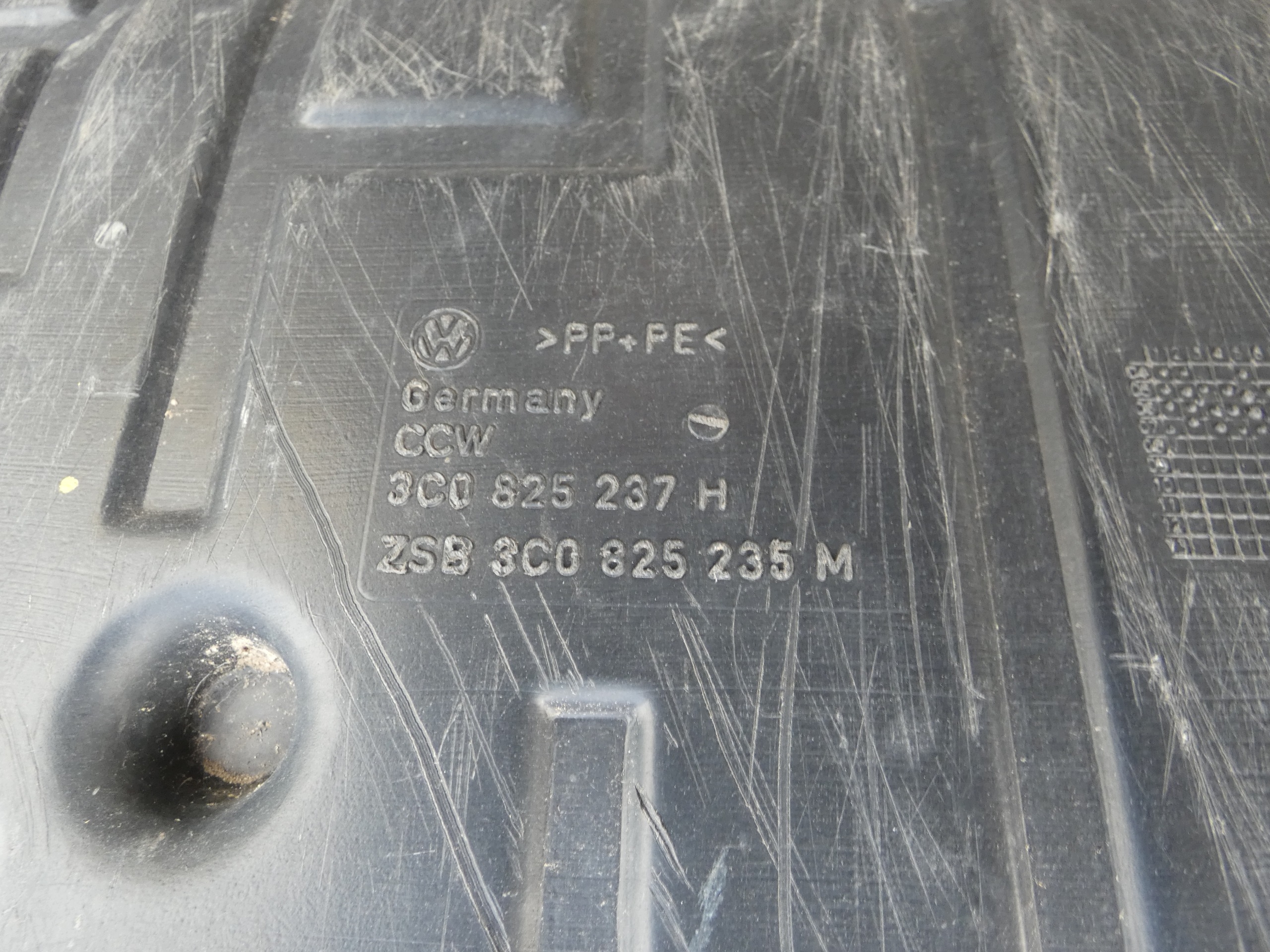 motorabdeckung untere VW PASSAT B6 2.0 TDI BMP 05-10 3C0825237H
