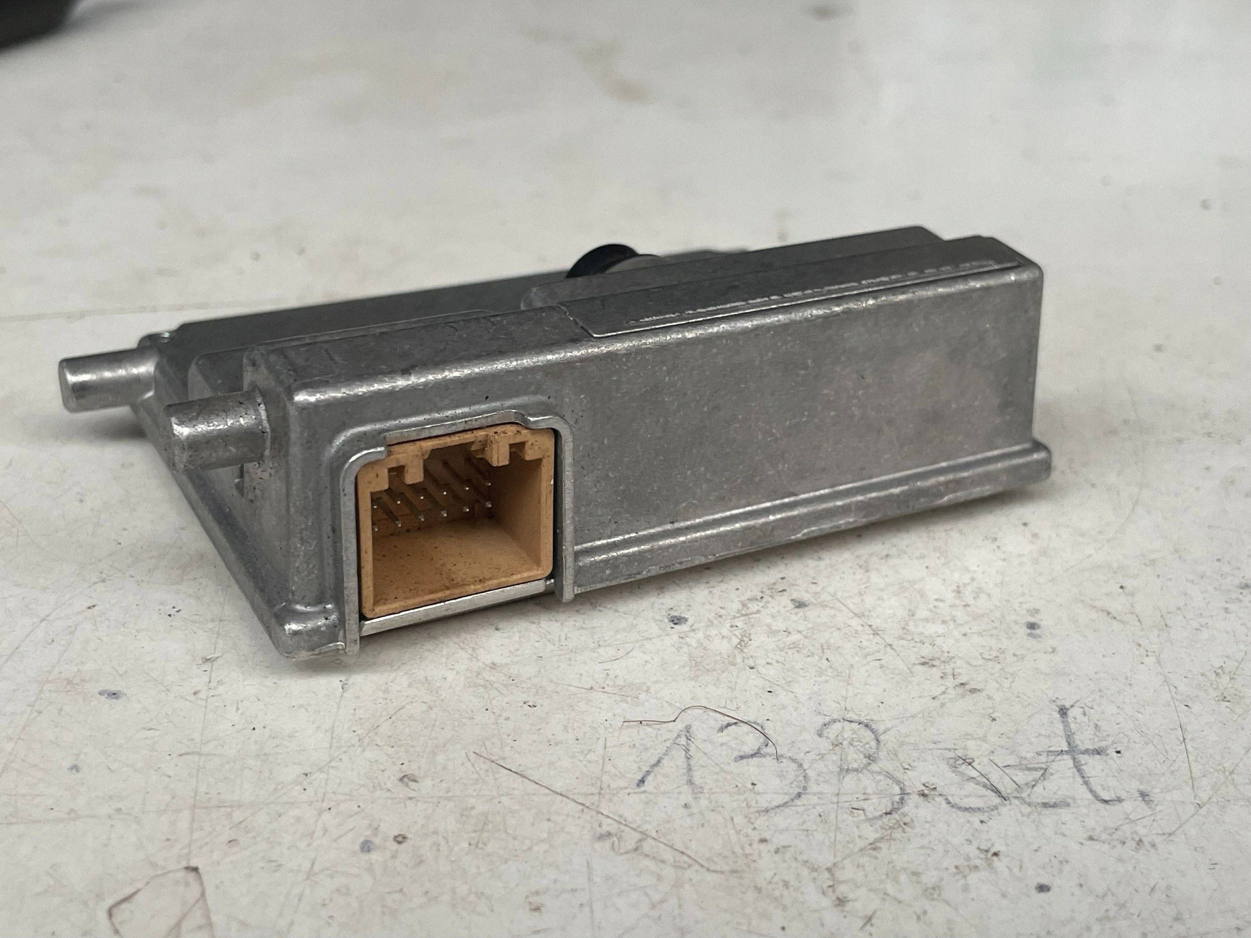 KAMERA PRZEDNIEJ windows (ADAS) AUDI A3 8Y 5WA980653D @M