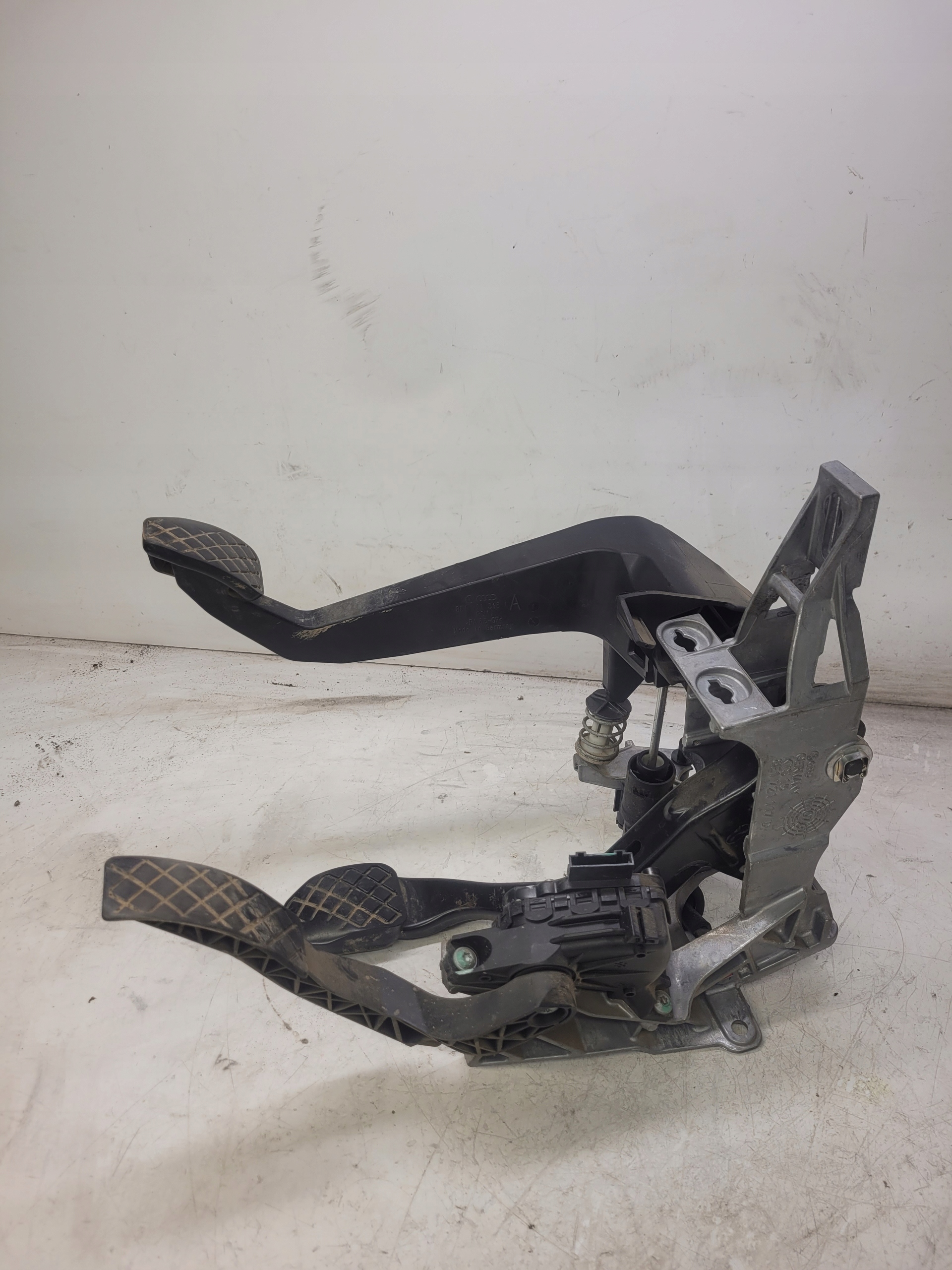 PEDALE KOMPLET MANUAL AUDI A4 B6 B7 8E1721117D
