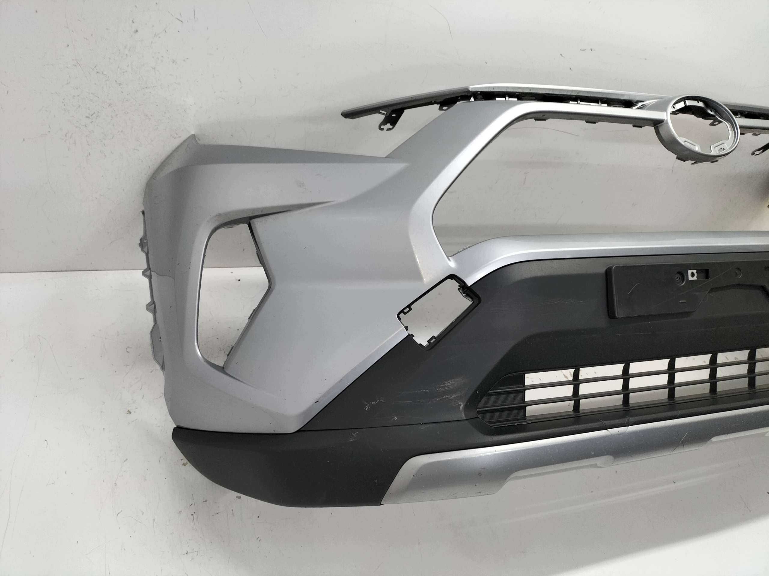 front bumper front TOYOTA RAV4 RAV-4 V 18