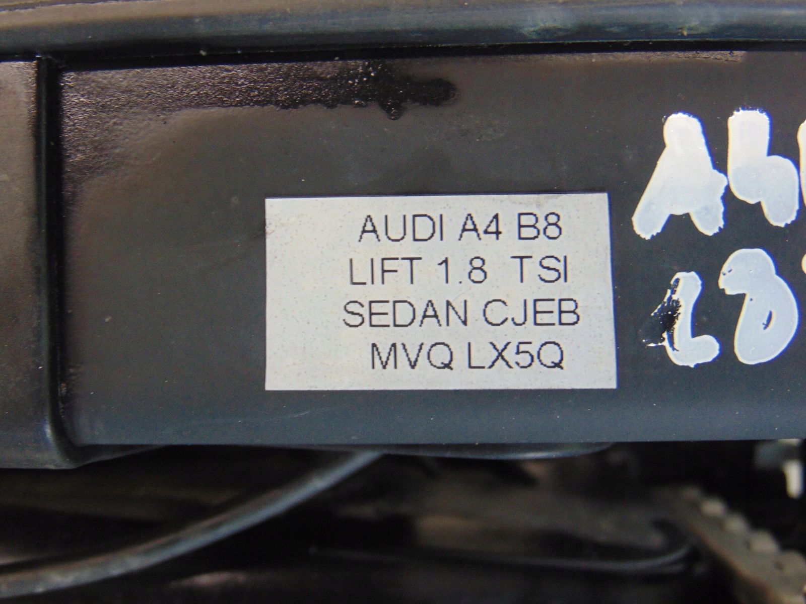support panel for radiators pillar iron AUDI A4 B8 LIFT 1.8 TFSI 2.0 MANUAL