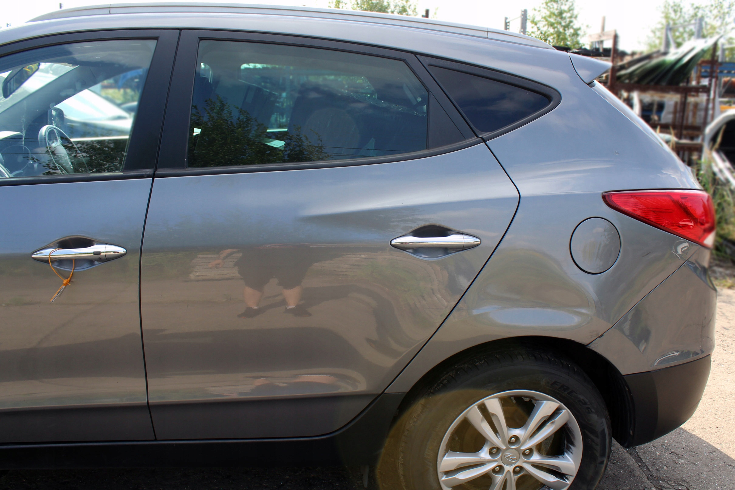 DRZWI LEWY TYŁ TYLNE HYUNDAI IX35 STEEL GRAY ZAR 09-15