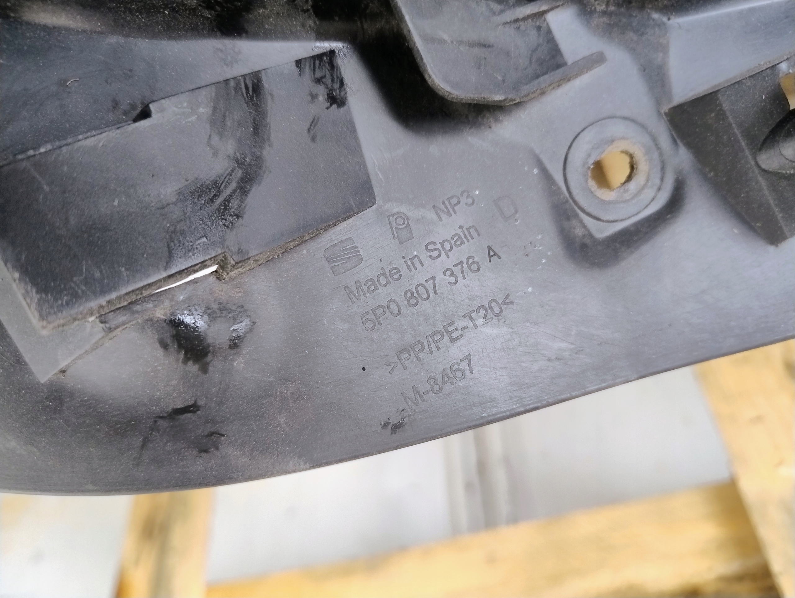 bumper bracket right rear part SEAT ALTEA 5P0807376A