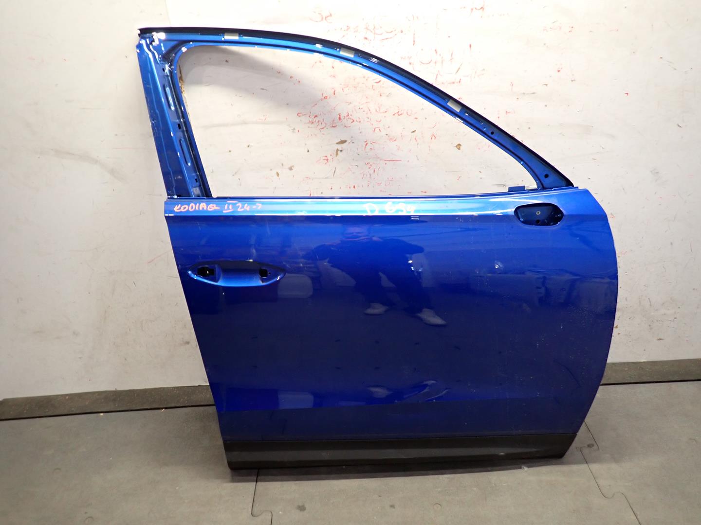 door front front right SKODA KODIAQ II 2024- 57H831312A