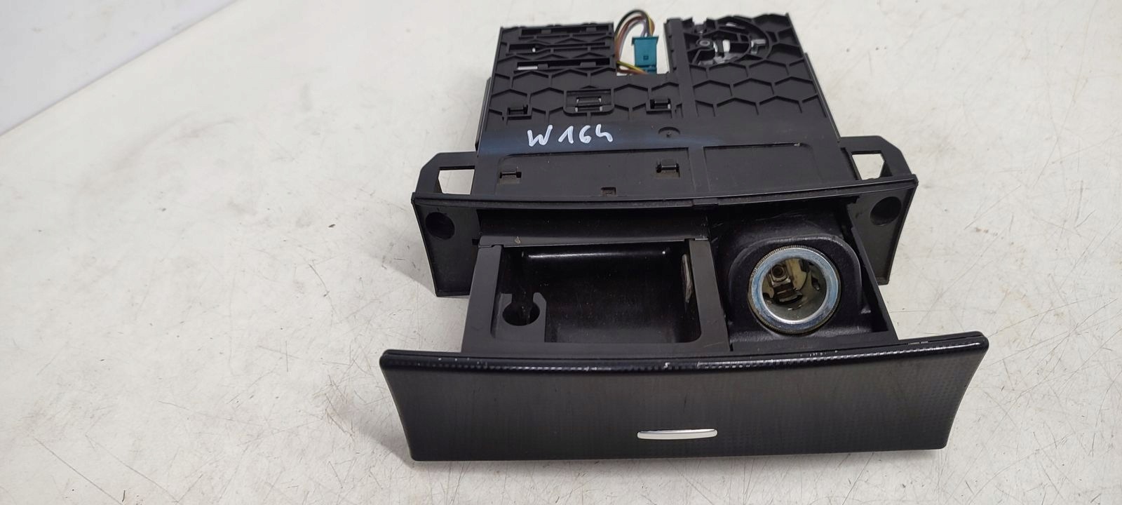 ashtray passenger compartment Mercedes W164