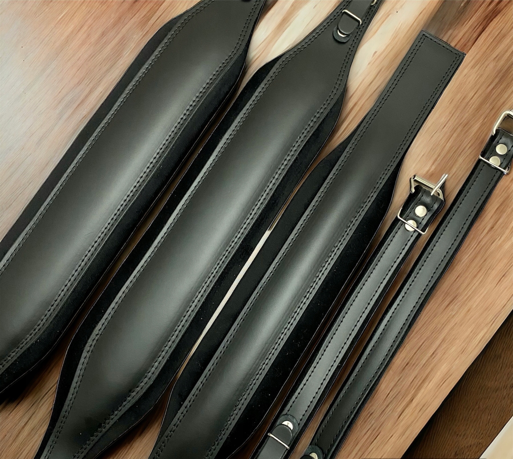 Sada pásů pro akordeon Pro 96-120 basů, kůže, 9,6 cm široké