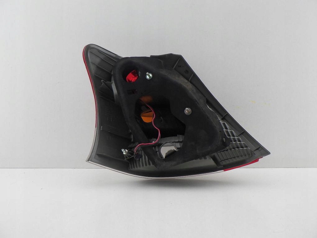 TOYOTA YARIS II 2 LIFT 2009- light rear right