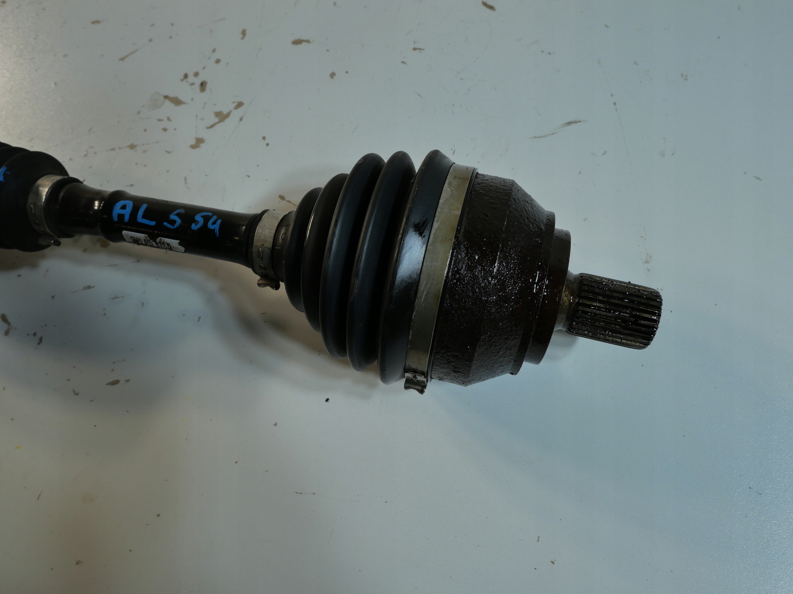VW AMAROK 2.0 TDI semi-axis front front 2H0407271D