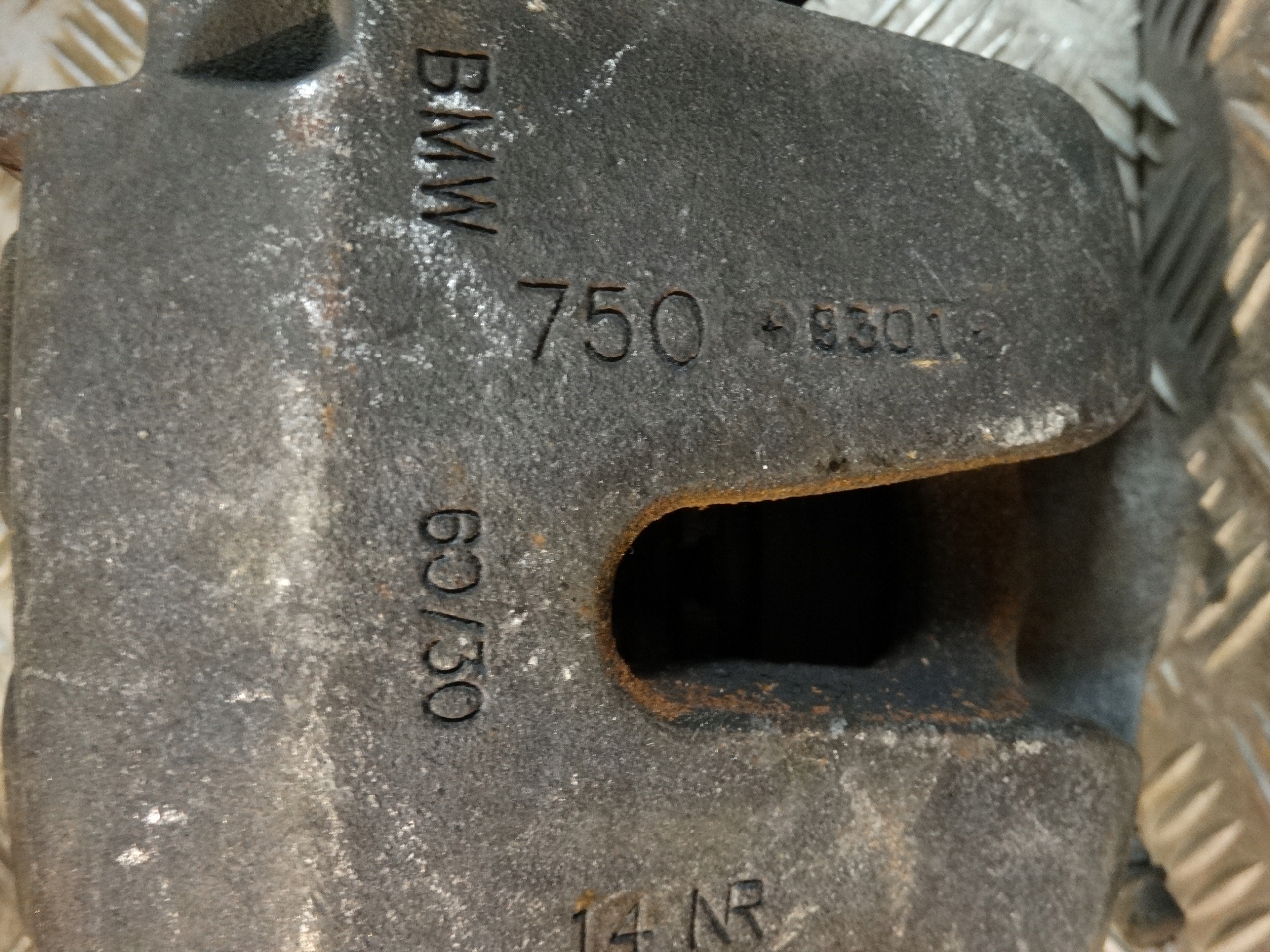 caliper brake right front BMW E70 E71 X6 1