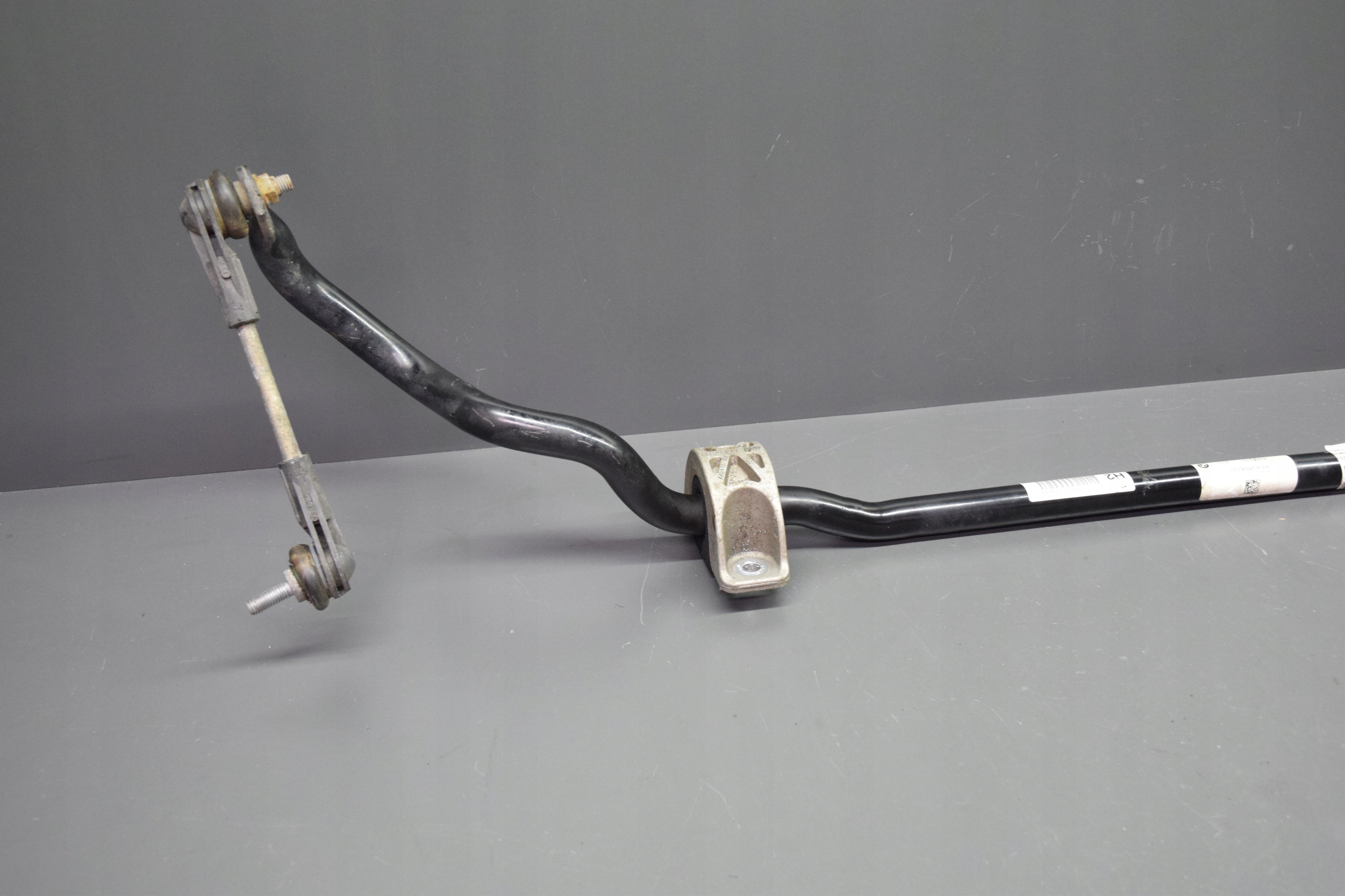 STABILIZATOR front front BMW i8 I12 I15 6866000 26186km H2