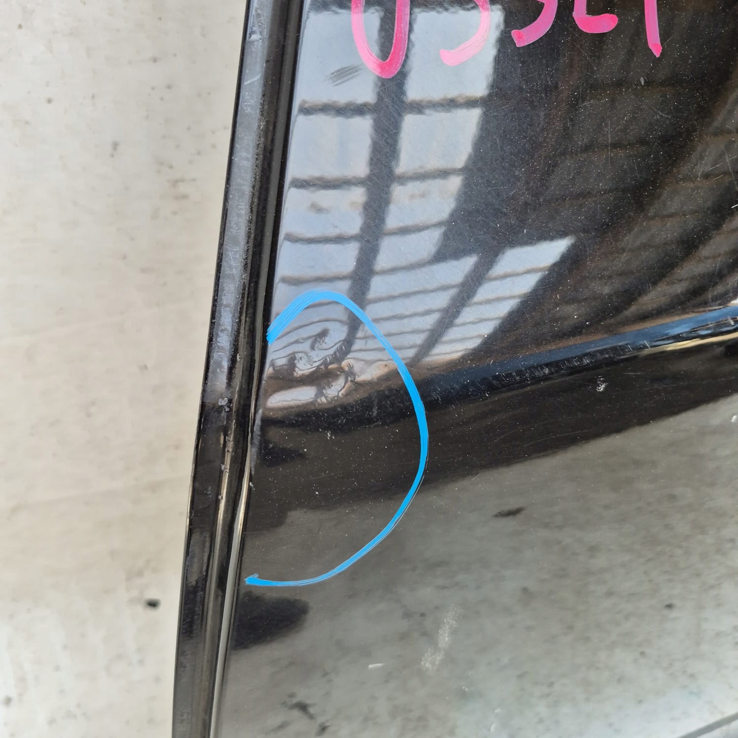VOLVO V60 and 1 10-18 door rear part rear. left