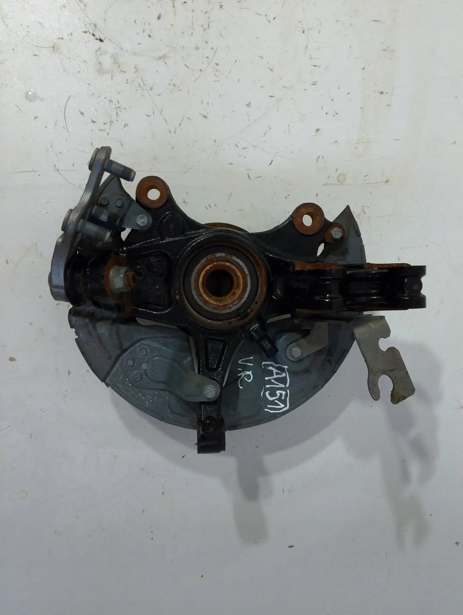 Peugeot 308 III 1,5 BLUE HDI swing front right (A151)