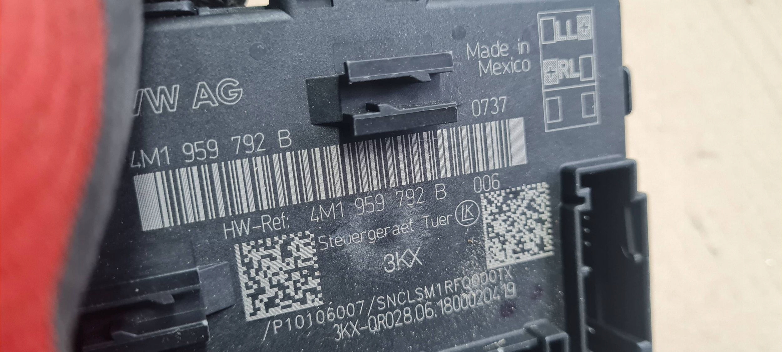 Q5 80A module control unit door right front 4M1959792B