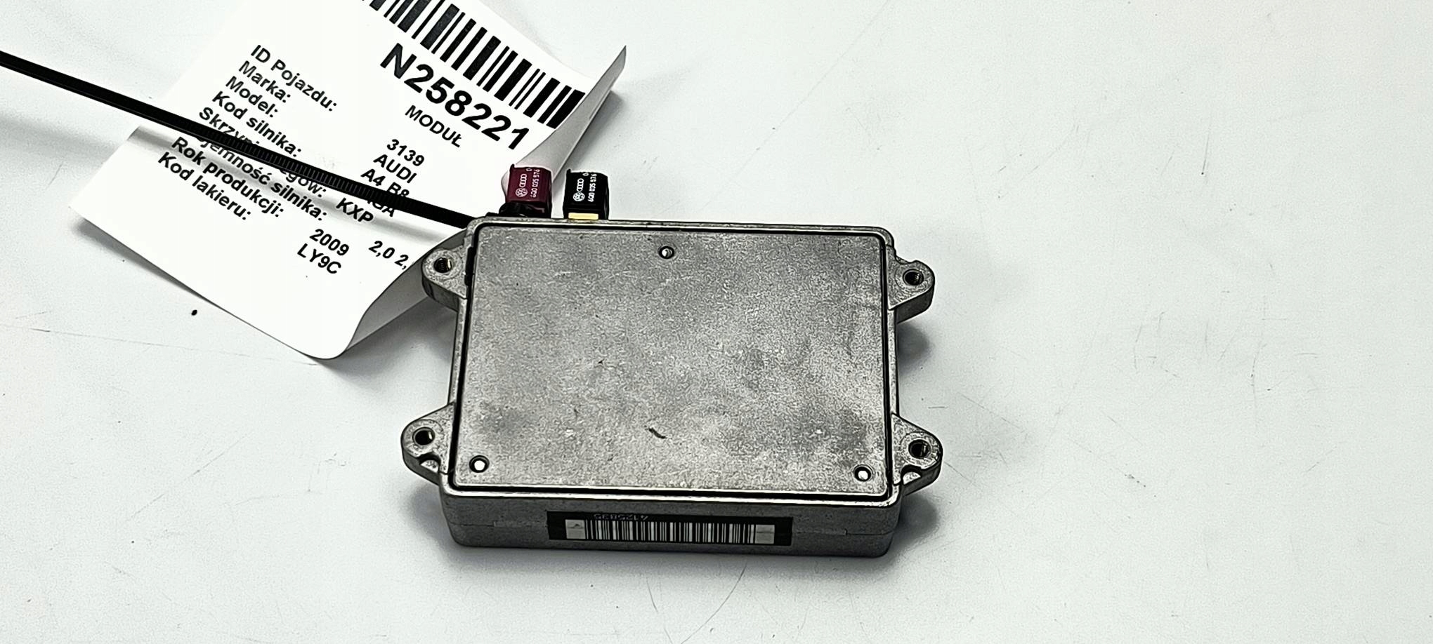 amplifier ANTENY 8J0035456 AUDI A4 B8