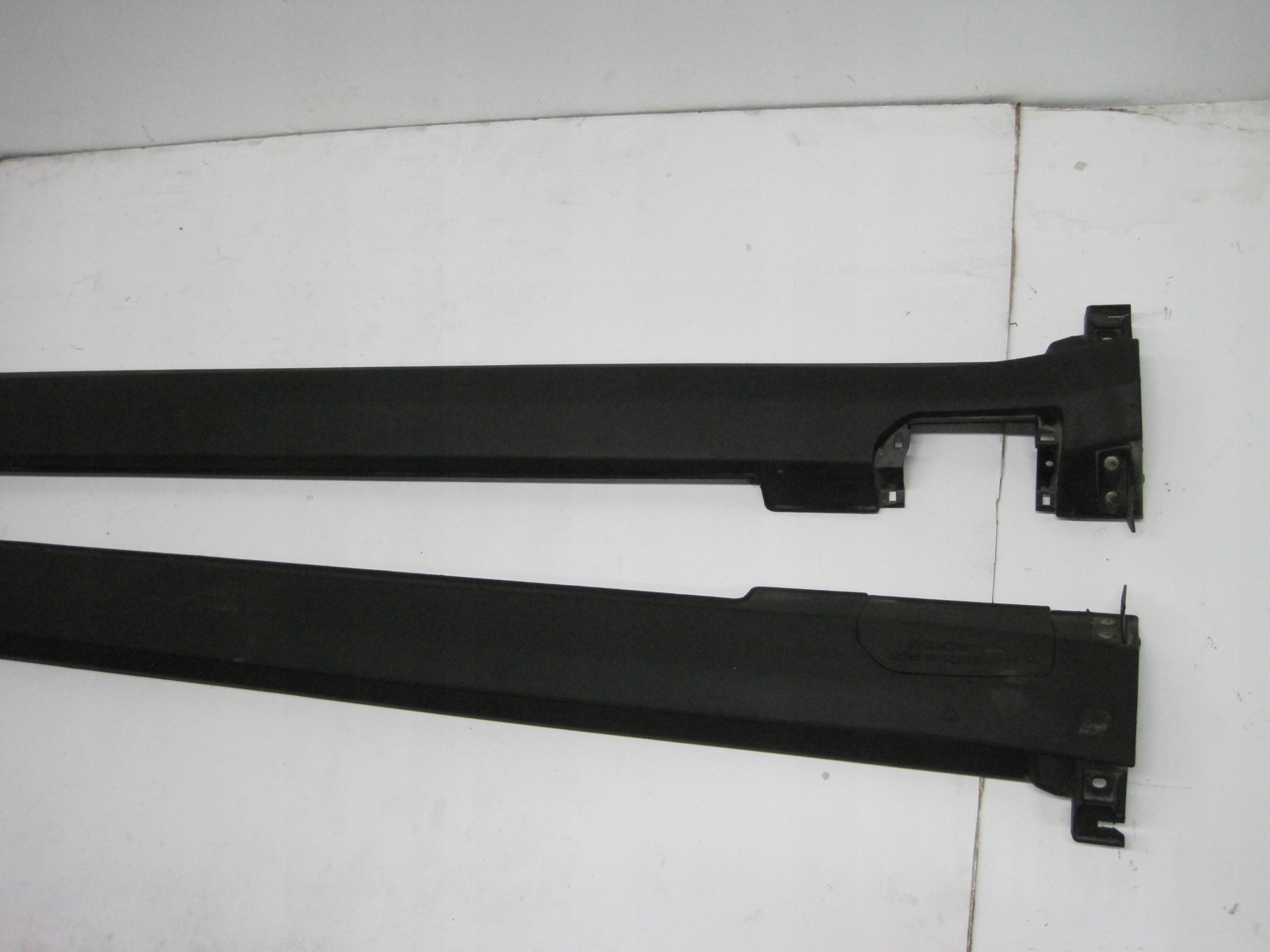 cap moulding threshold Jeep AVENGER right left