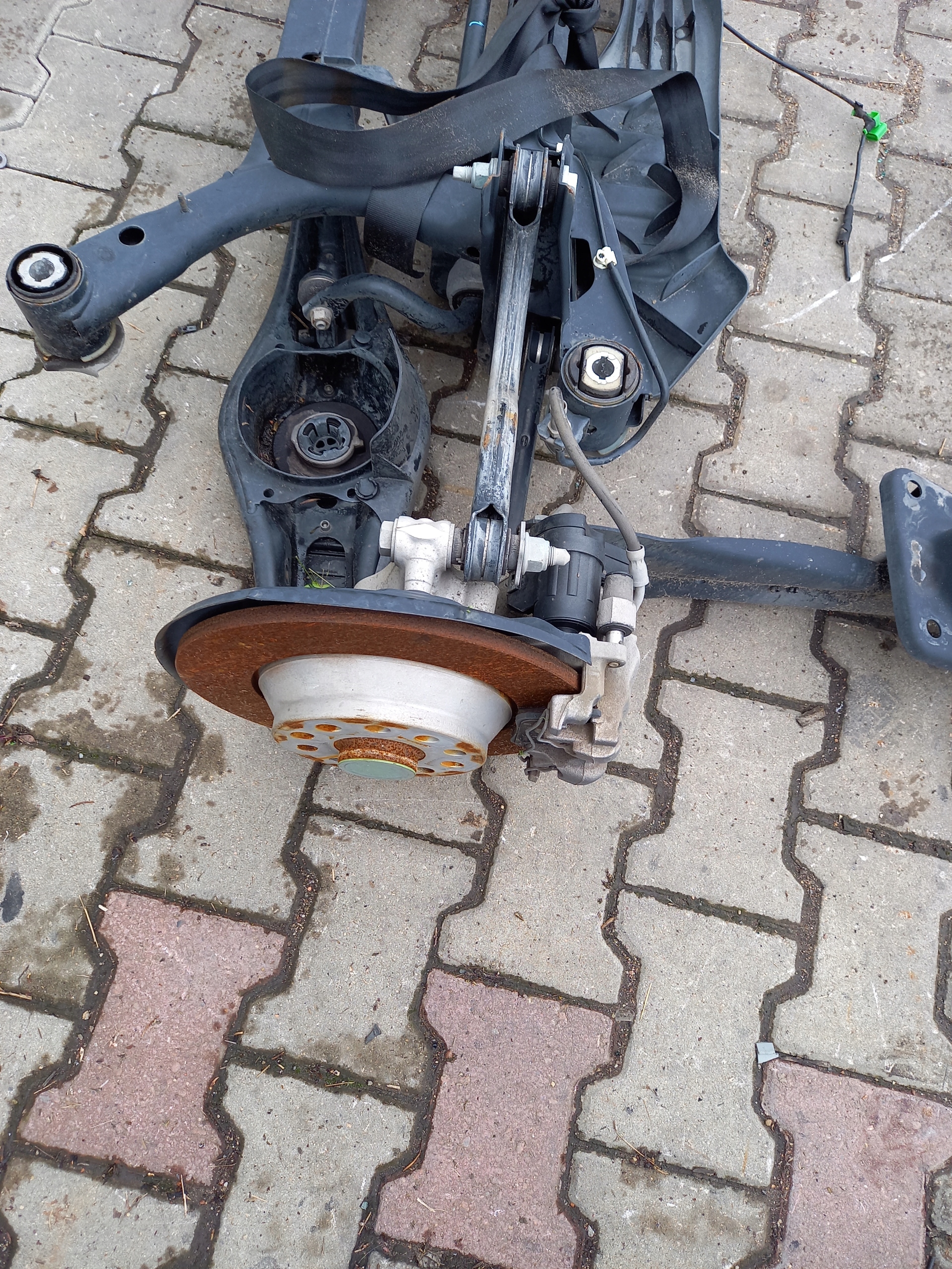 Zawieszenie tył belka VW Tiguan II Typ samochodu Samochody osobowe