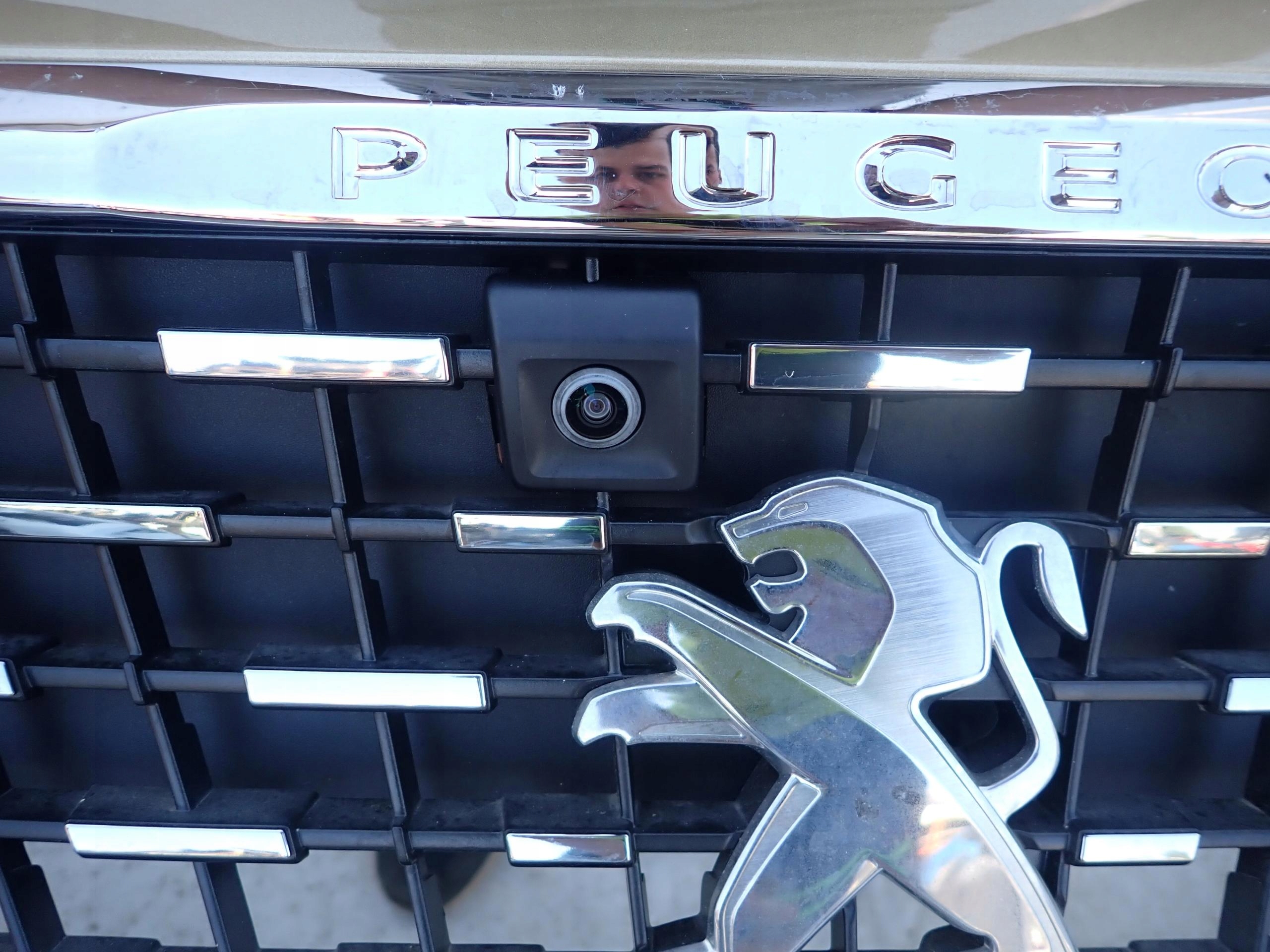 PEUGEOT 3008 II 16- bumper front KAMERA 6PDC