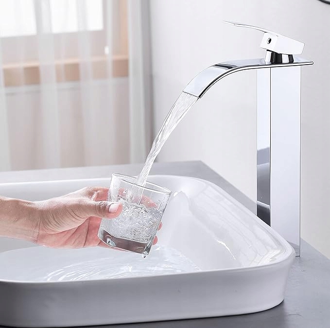 Chromowa Bateria Nablątowa Wysoka do Umywalki Łazienkowej