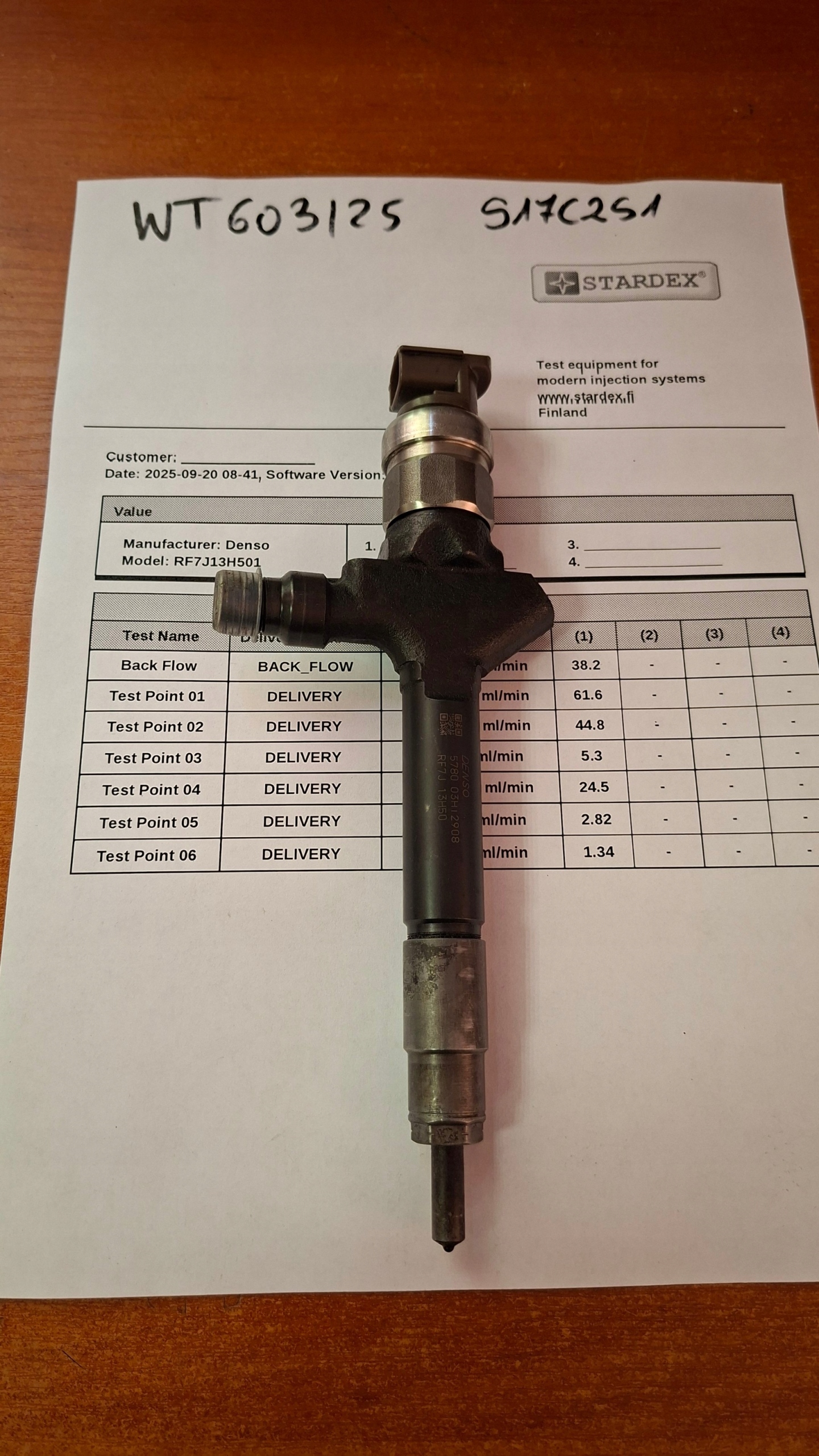 injector MAZDA 2.0CITD DENSO RF7J13H501 WYDRUK