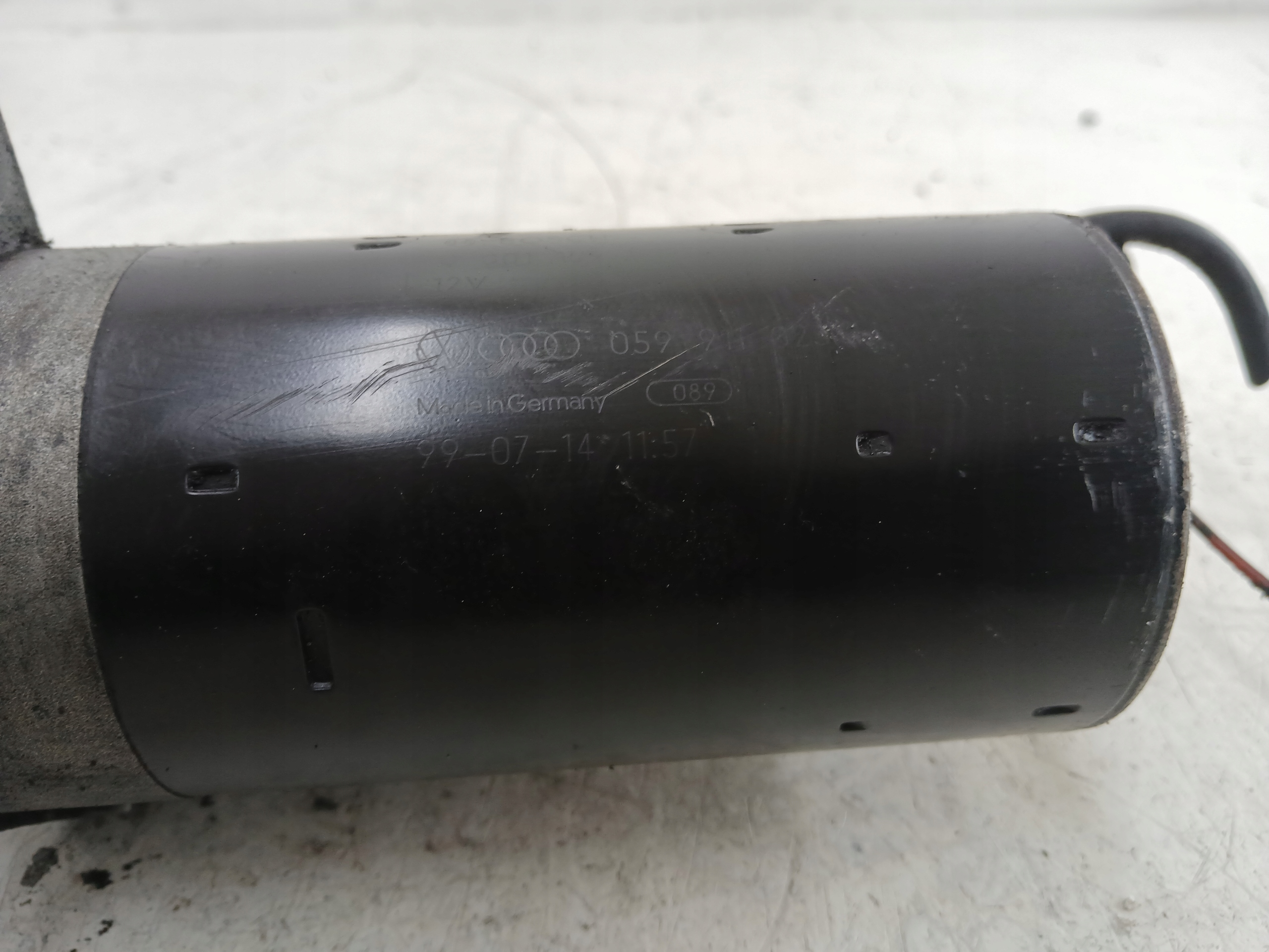 AUDI A6 C5 VW PASSAT B5 2.5 TDI starter 0001109021