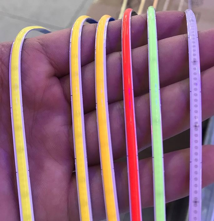 SUPER CIENKA TAŚMA LED COB 12V 5W 480 DIÓD 4000K Marka inna