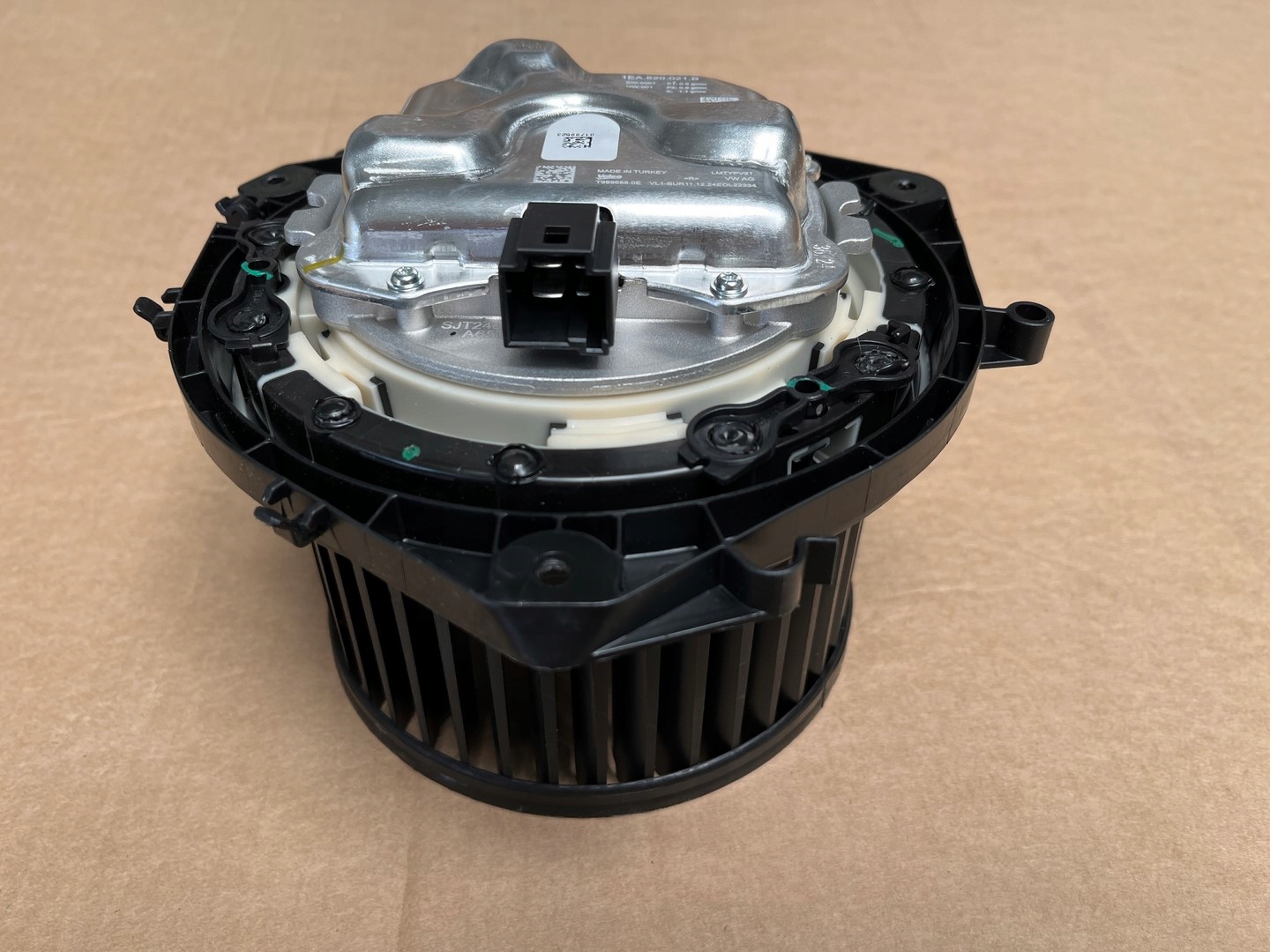 vw Audi Q4 ID7 ELROQ ENYAQ моторчик печки 1EA820021B oem
