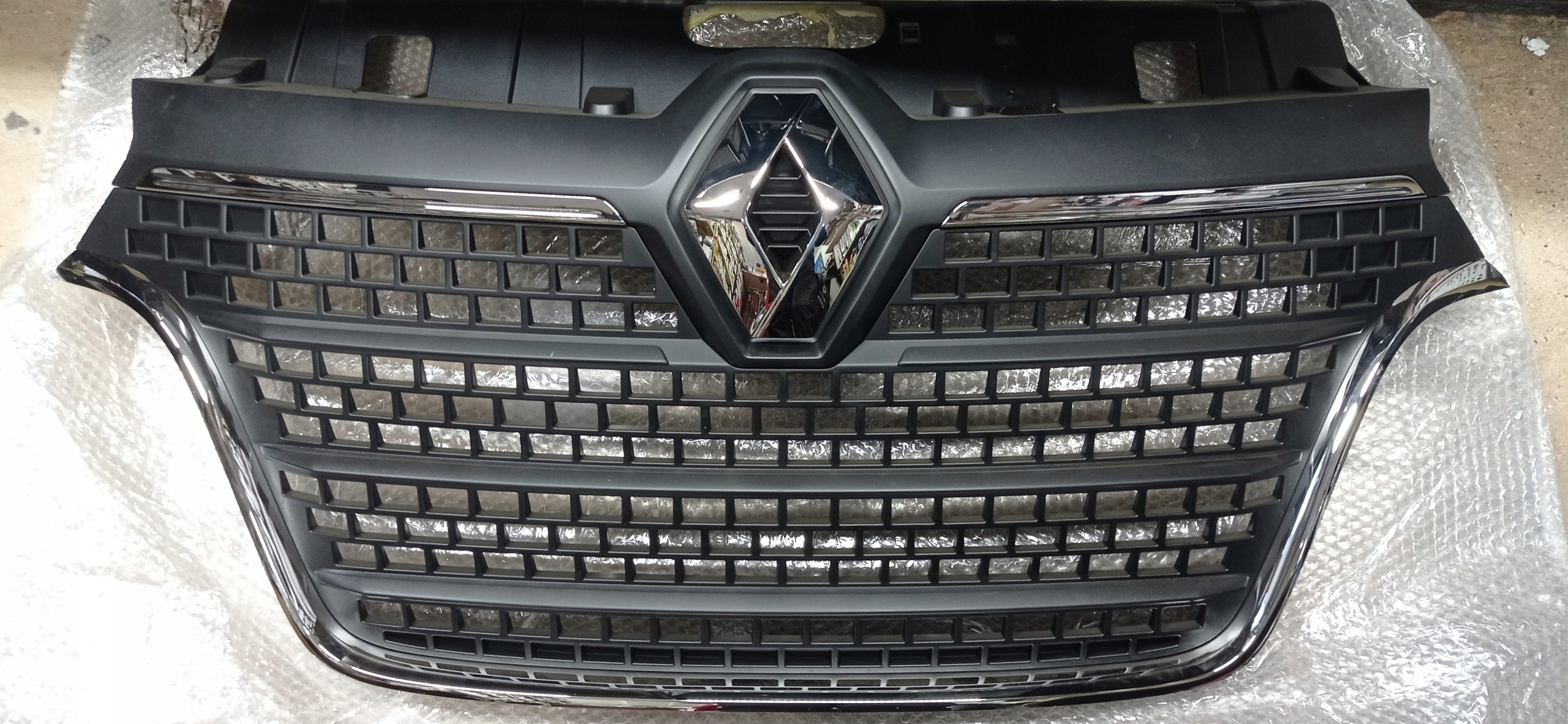 ATRAPA CHŁODNICY GRILL MASTER 19- NOWA ORYGINAŁ