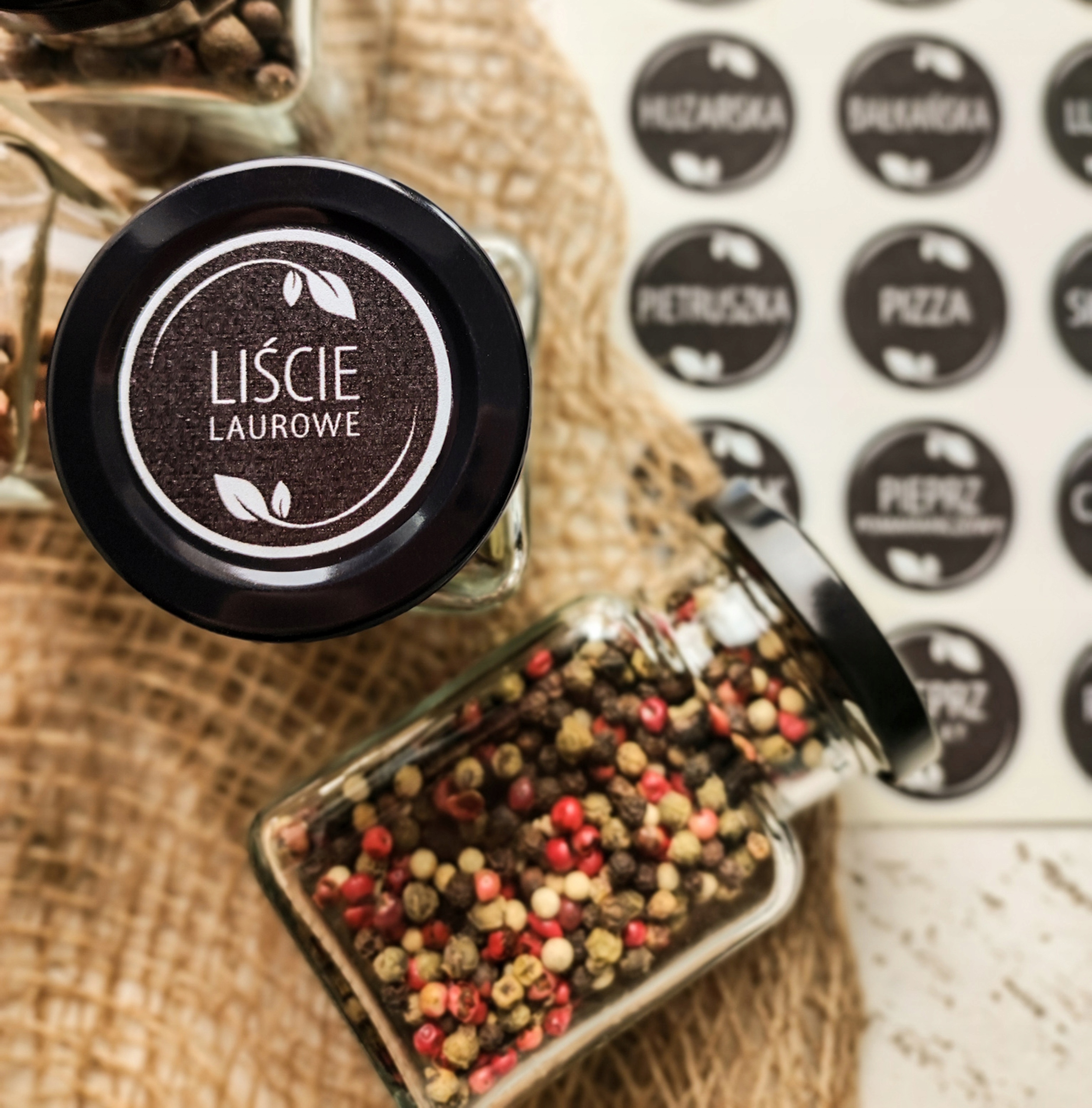 SŁOIKI SZKLANE NA PRZYPRAWY 150 ml kwadratowe słoiki do szuflady 20 sztuk Rodzaj słoiki i zakrętki