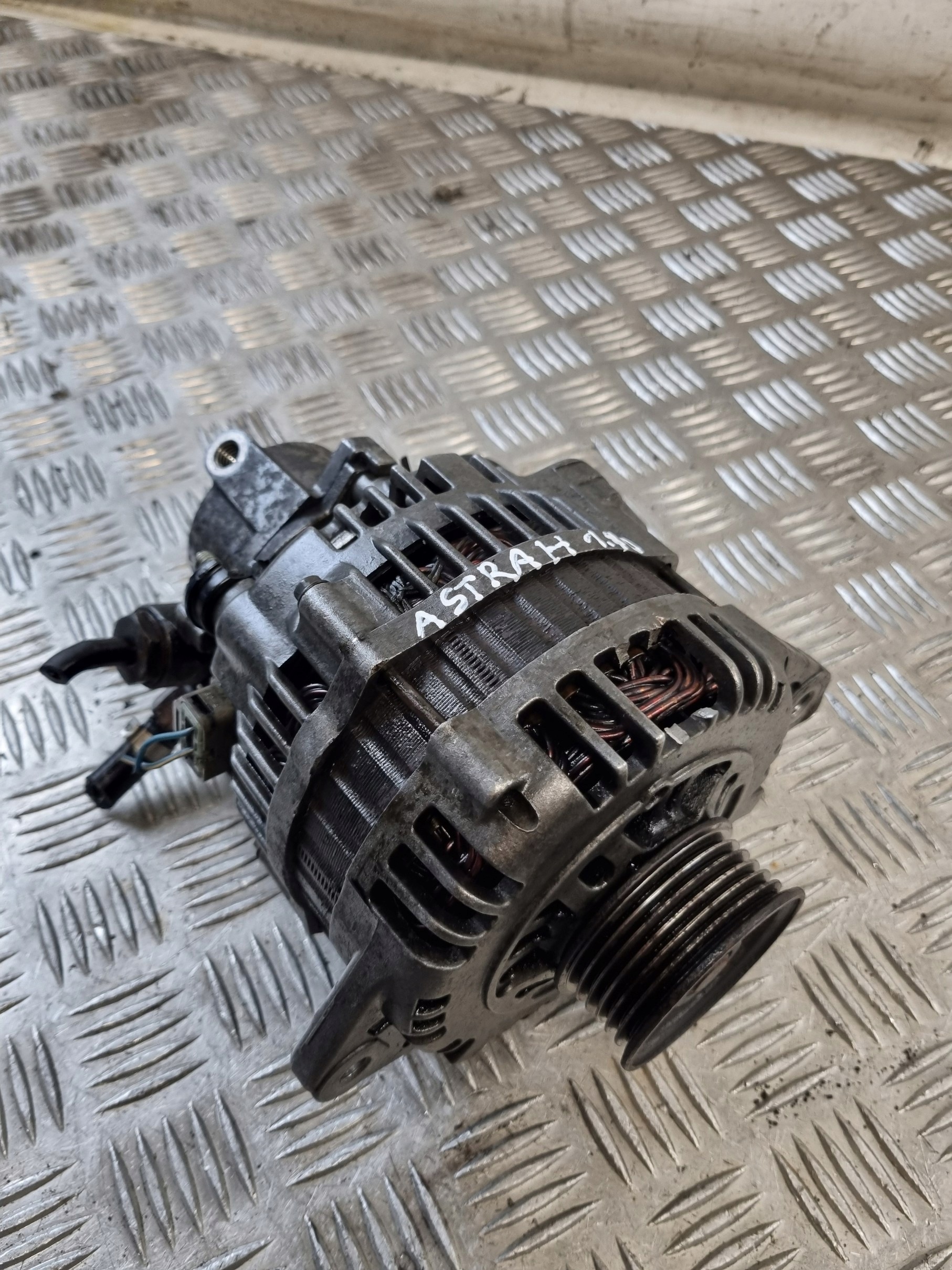 ALTERNATOR OPEL ASTRA 3 III H 1.7 D