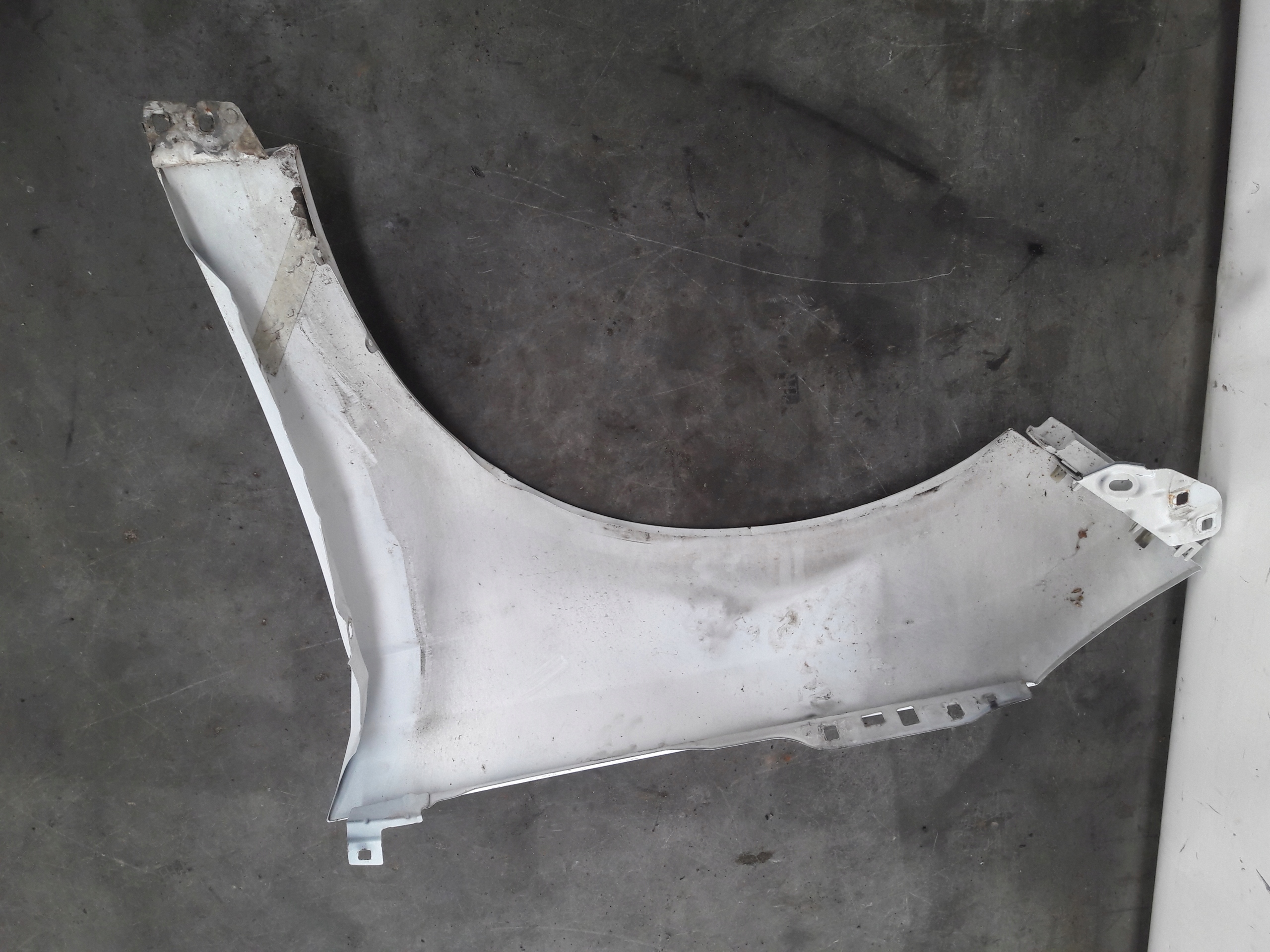 fender front front right B5 Ford Fiesta MK3