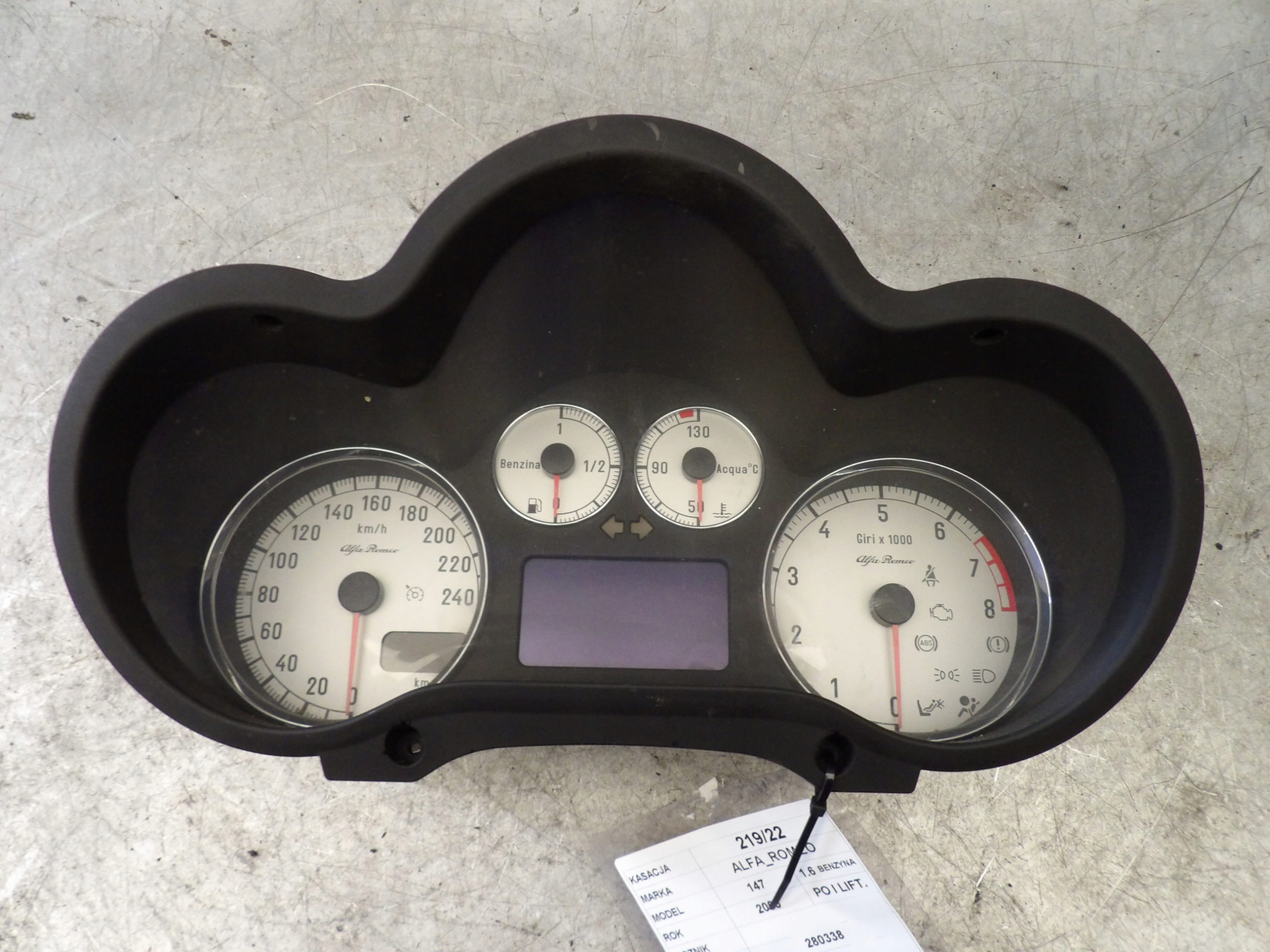dials, liczniki Alfa Romeo 147 1,6B 156056637