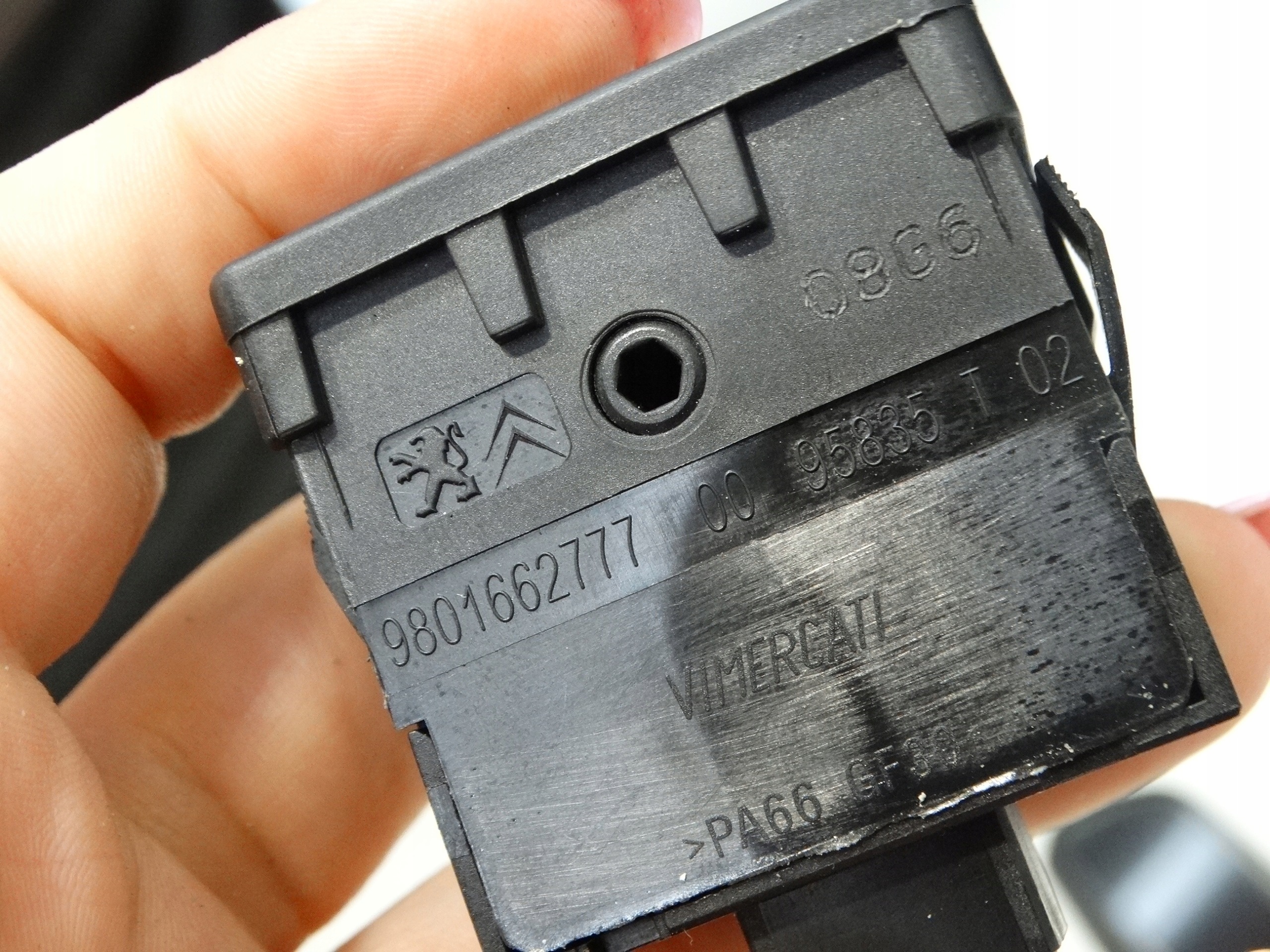 switch control of the lights CITROEN C4 CACTUS 9801662777