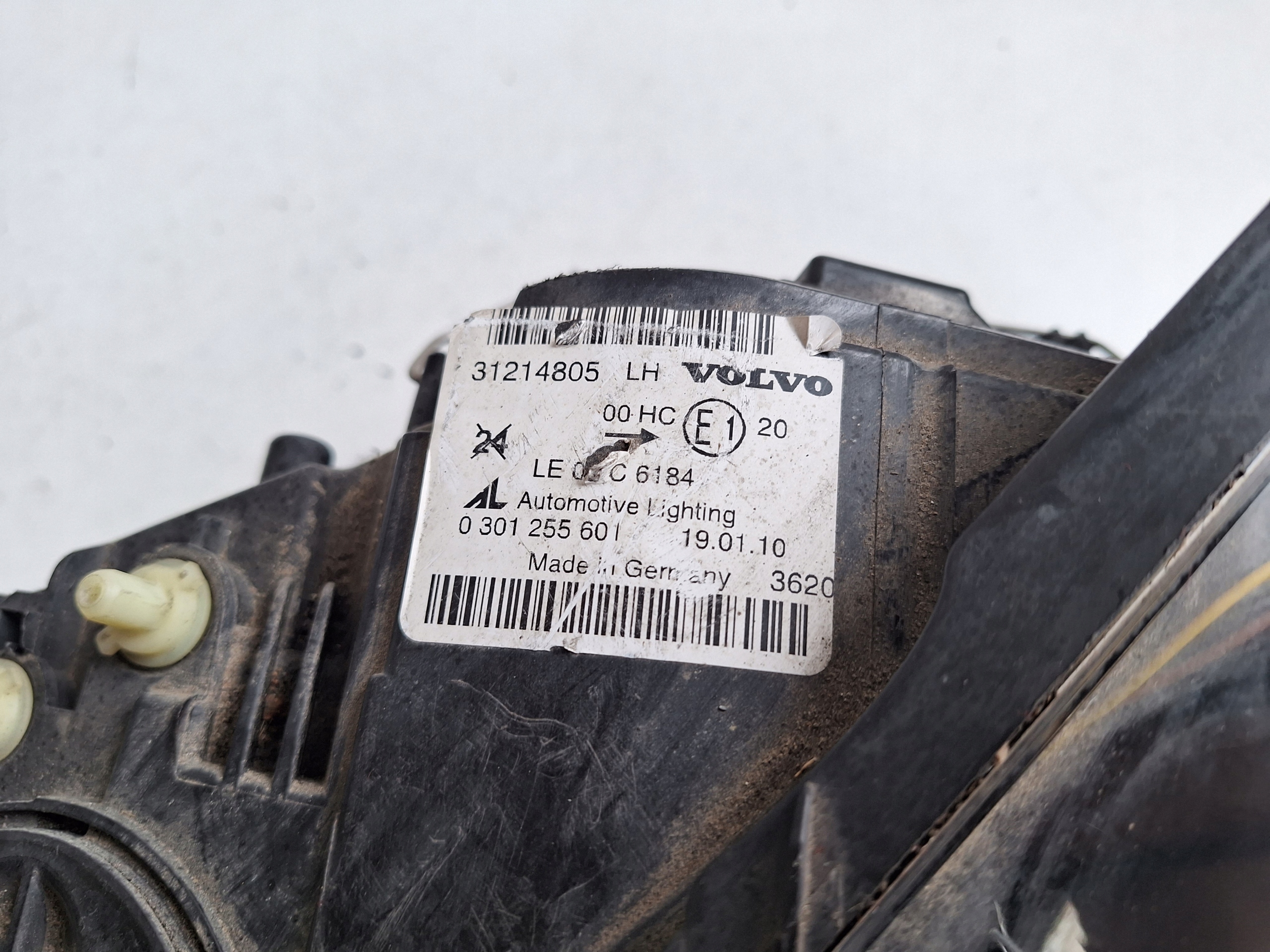 VOLVO C30 LIFT 09-12 light right UK