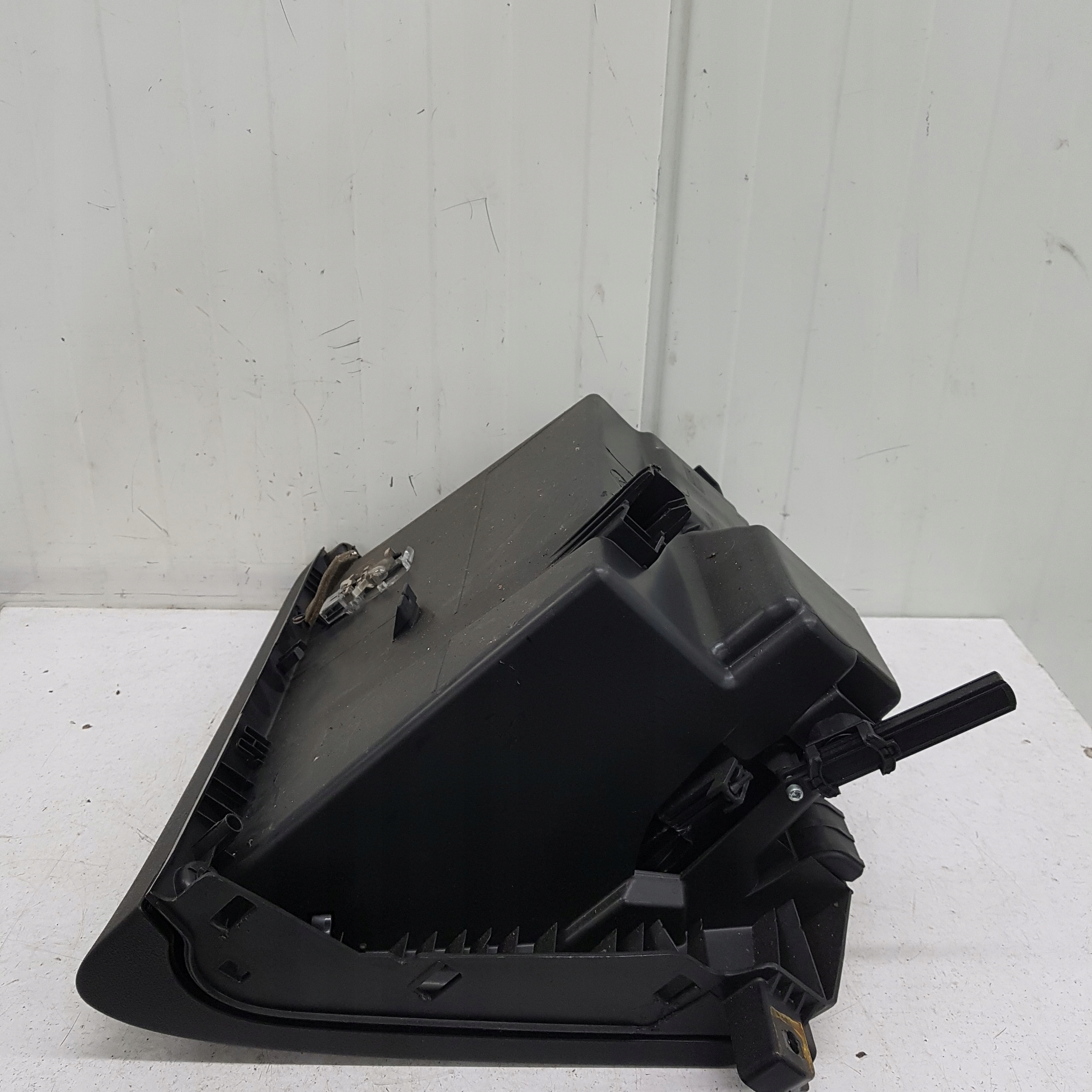 Handschuhfach des Beifahrers OPEL ASTRA J 13262607