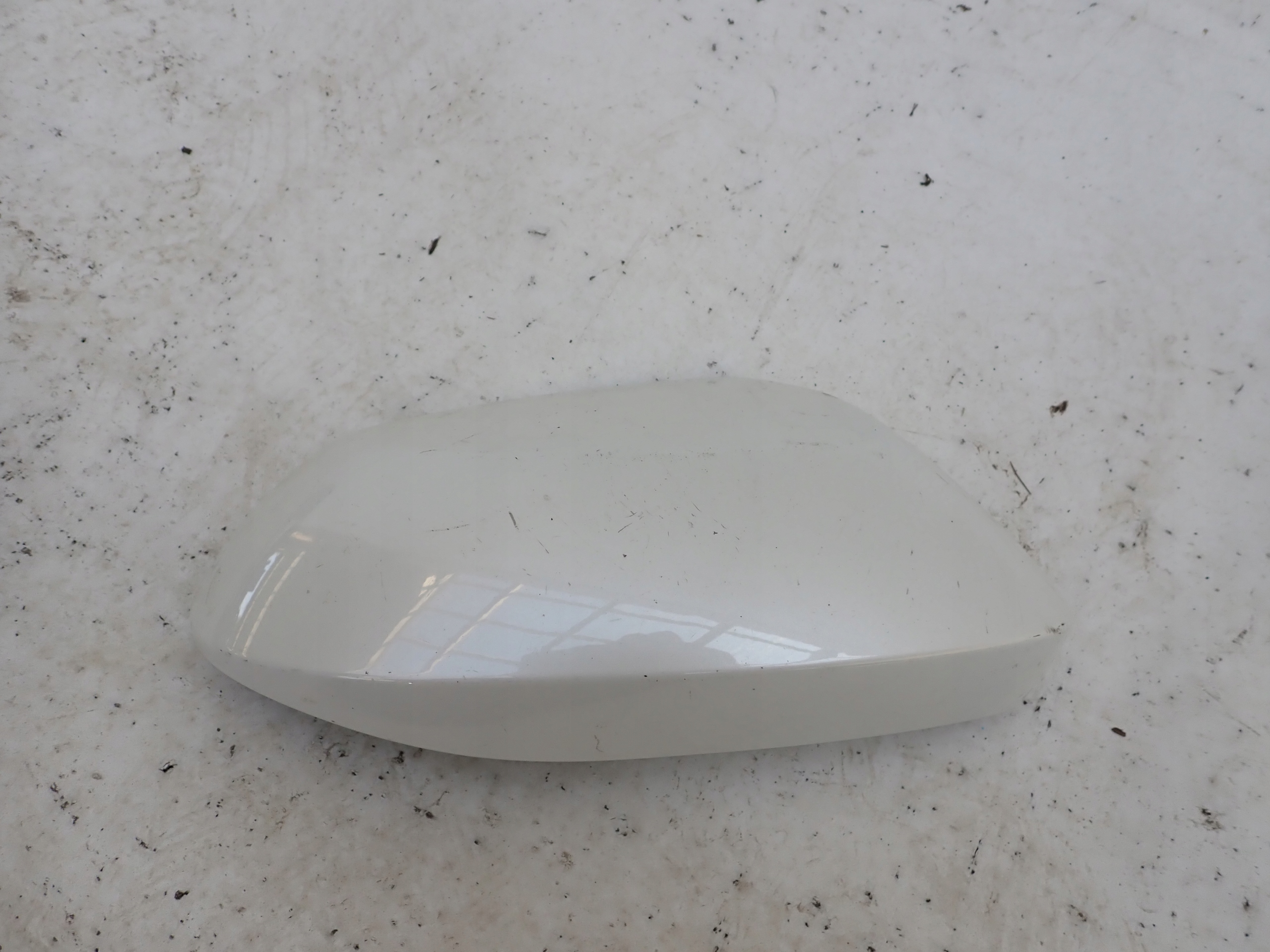 TOYOTA COROLLA 18- cover mirrors right 9301004