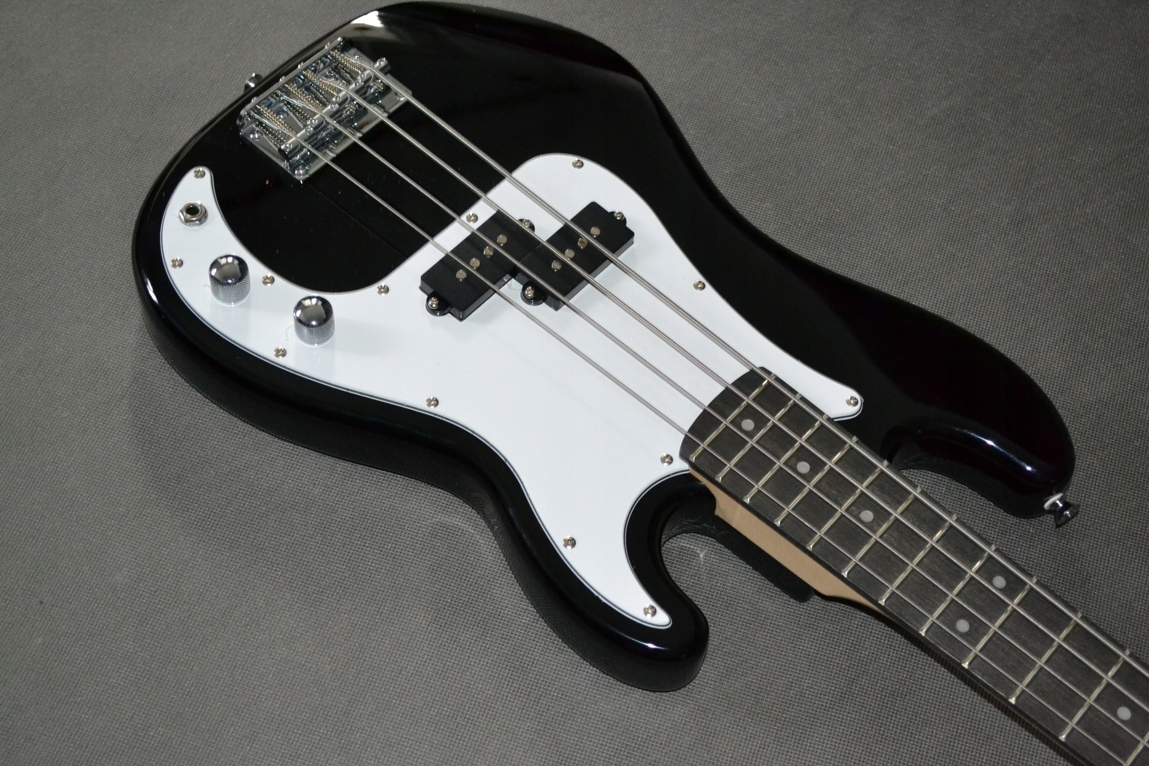 HARLEY BENTON PB-SHORTY BK NOWY BAS 3/4 USTAWIONY LUTNICZO Kolor czarny