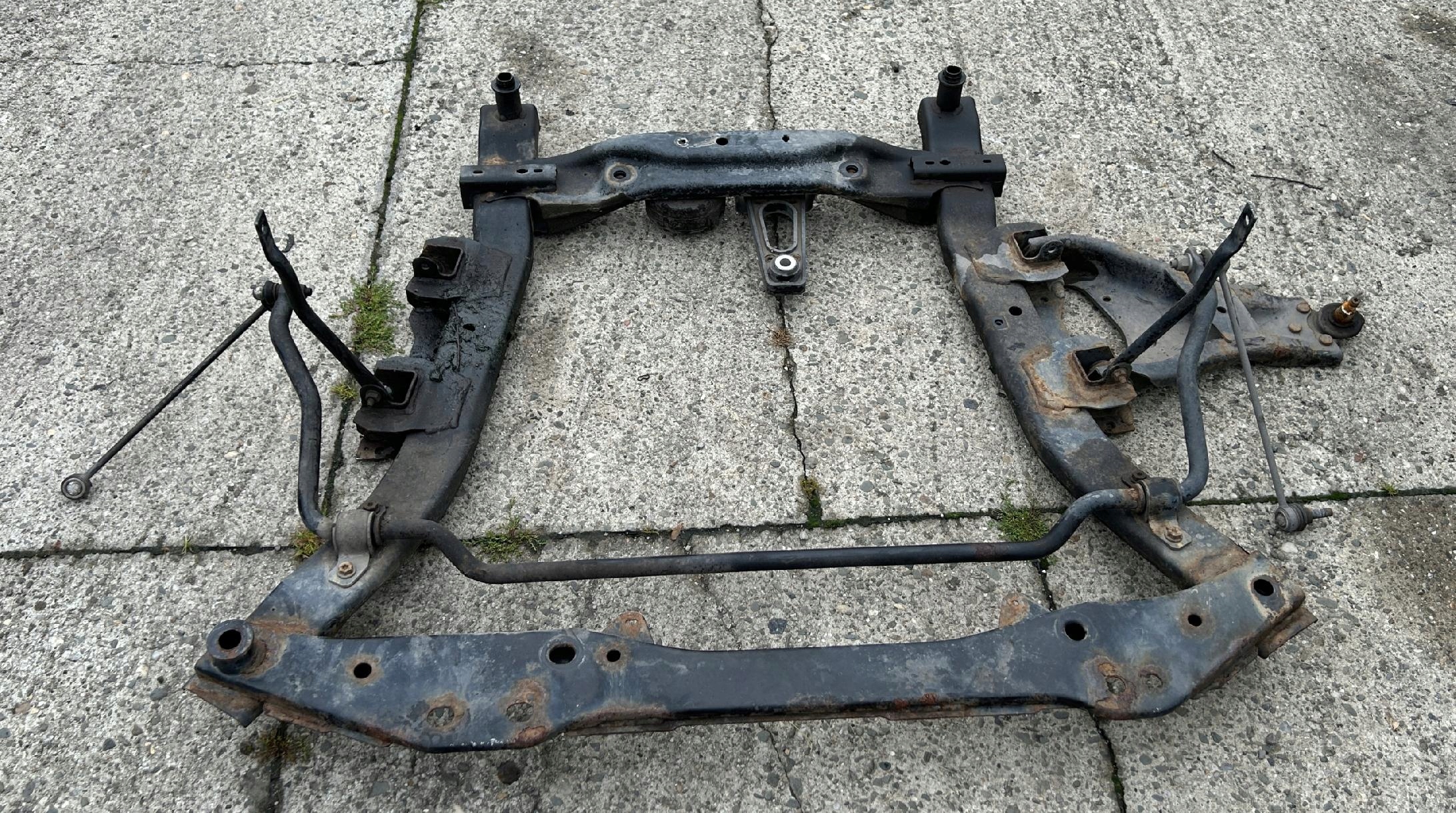 subframe axle beam front DACIA DUSTER and 10- 1.6 16V 2WD