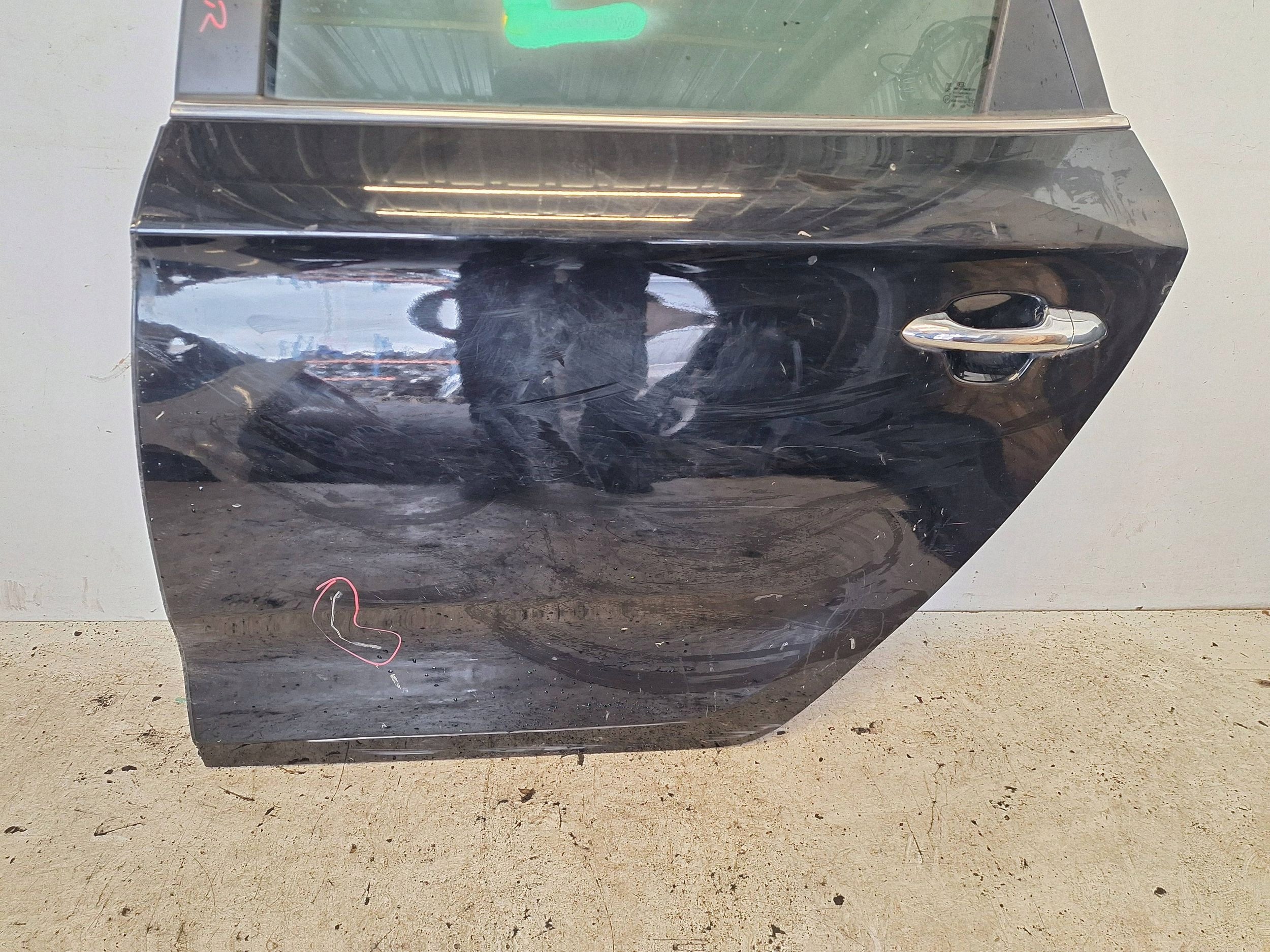 KIA CARENS IV 12-19 tür links heck