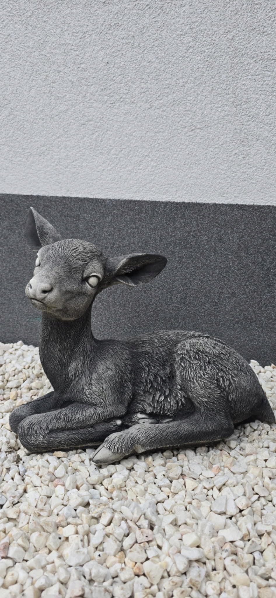 Sarna Betónová figurka do záhrady srnka dekoratívna figúrka