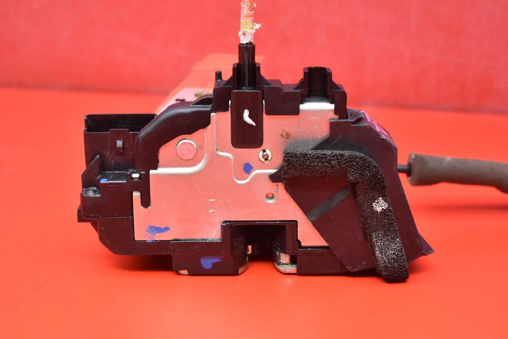 lock door right front front EU NISSAN QASHQAI 2 II J11 13-20