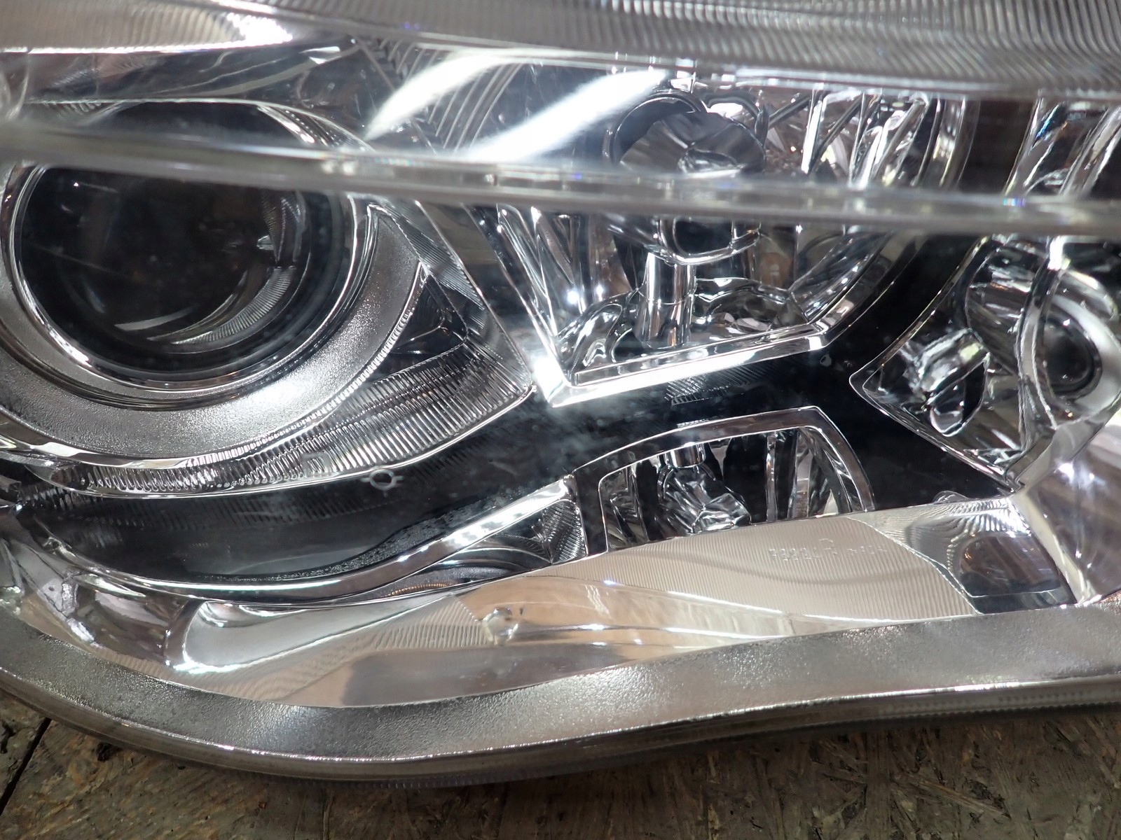 light right REFLEKTOR right BI XENON MITSUBISHI OUTLANDER CW LIFT 2009-2012