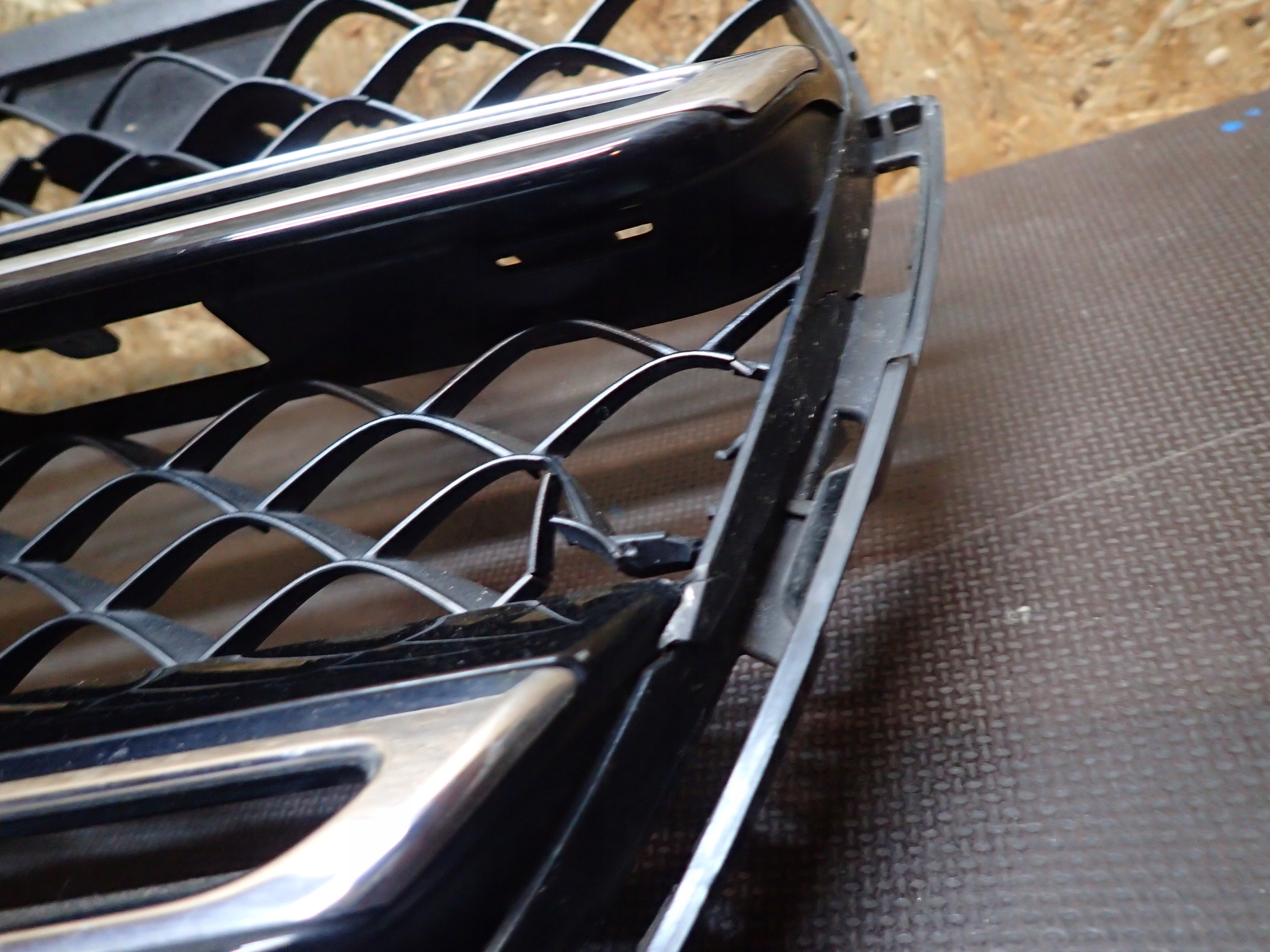 Mercedes-Benz GLC W253 Kühlergrill FRONTGRILL Kühlergitter A253880666 - Thumbnail 3